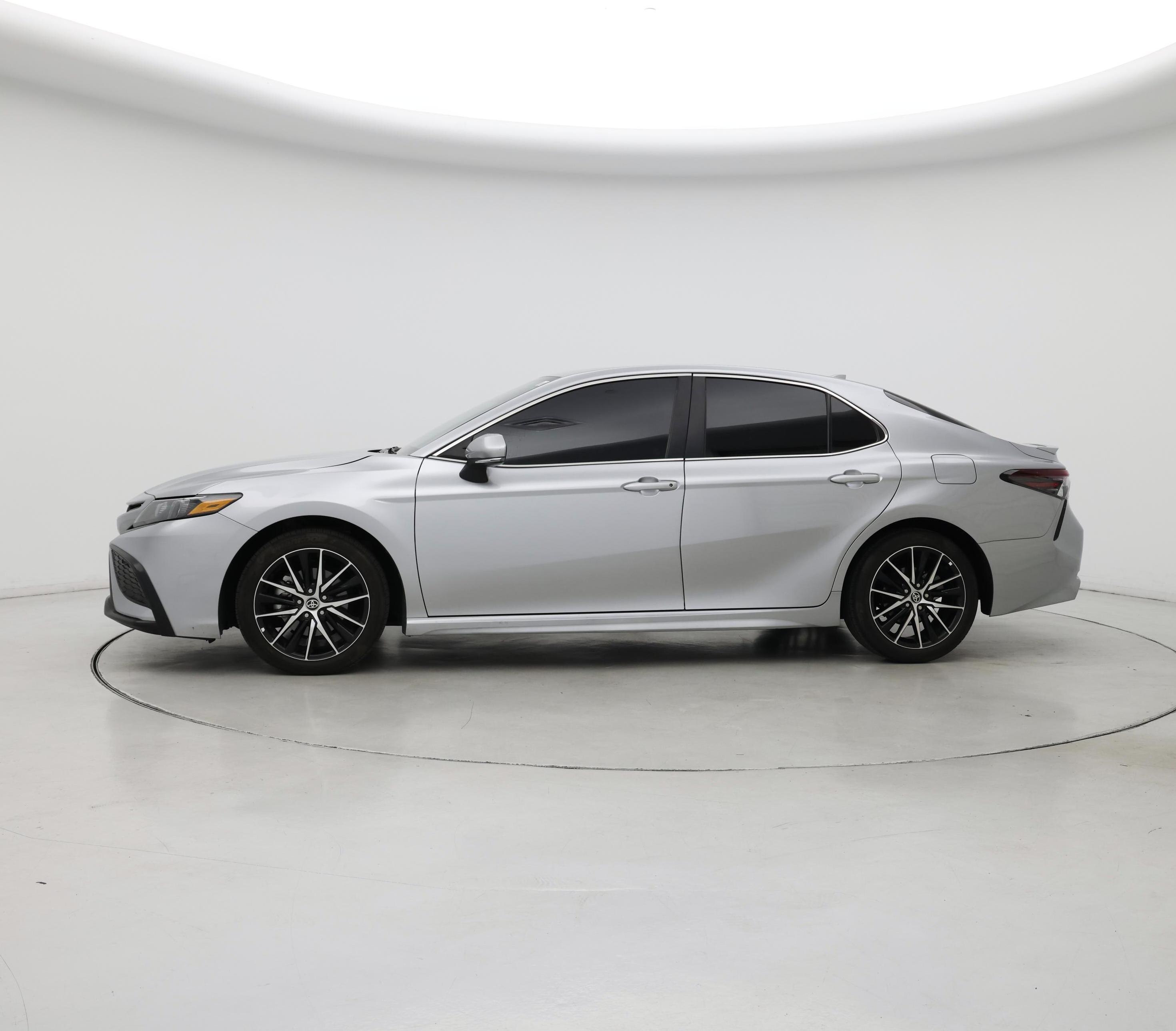 Thumbnail: 2024 Toyota Camry - 3