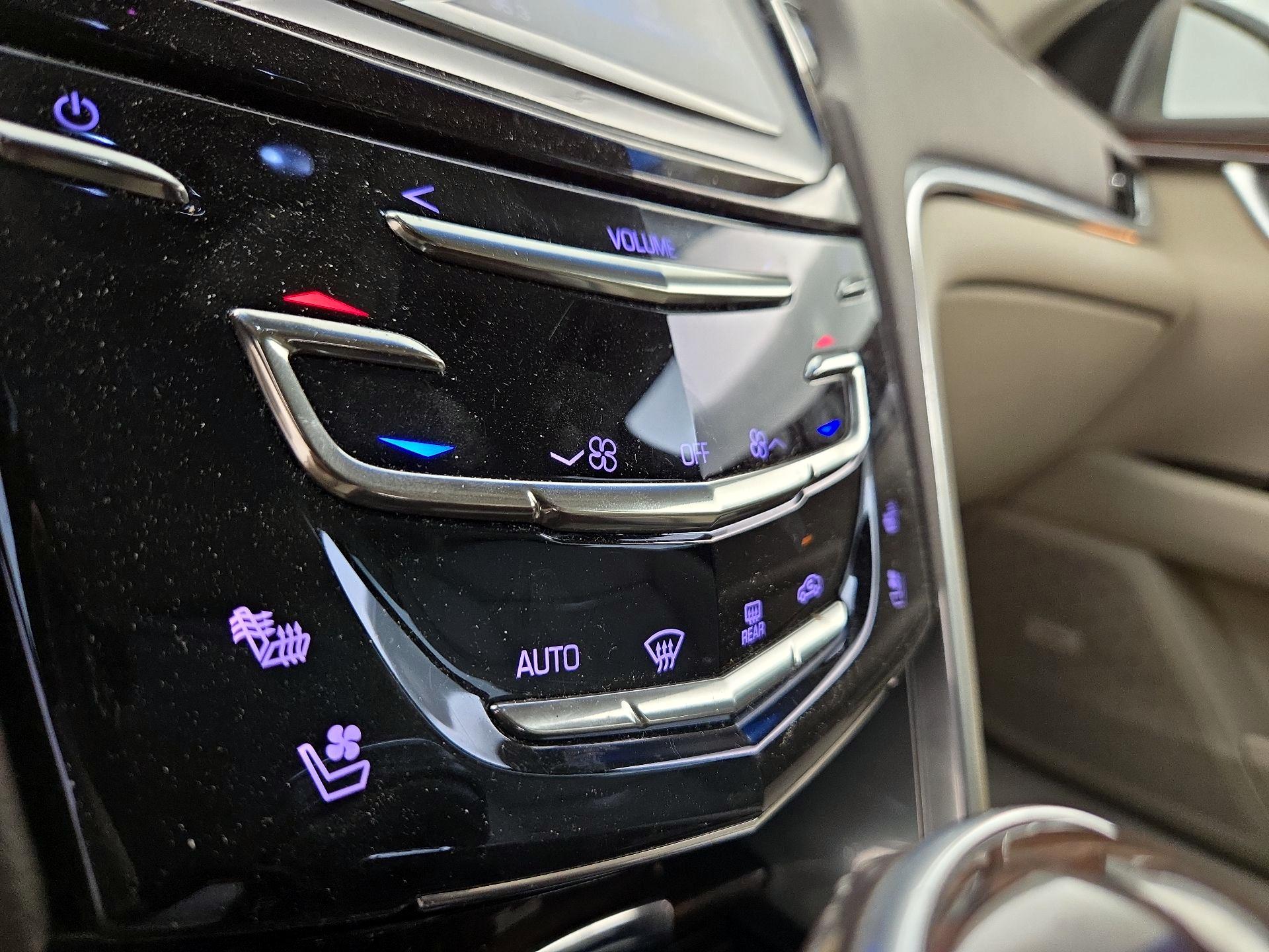 Thumbnail: 2017 Cadillac XTS - 17