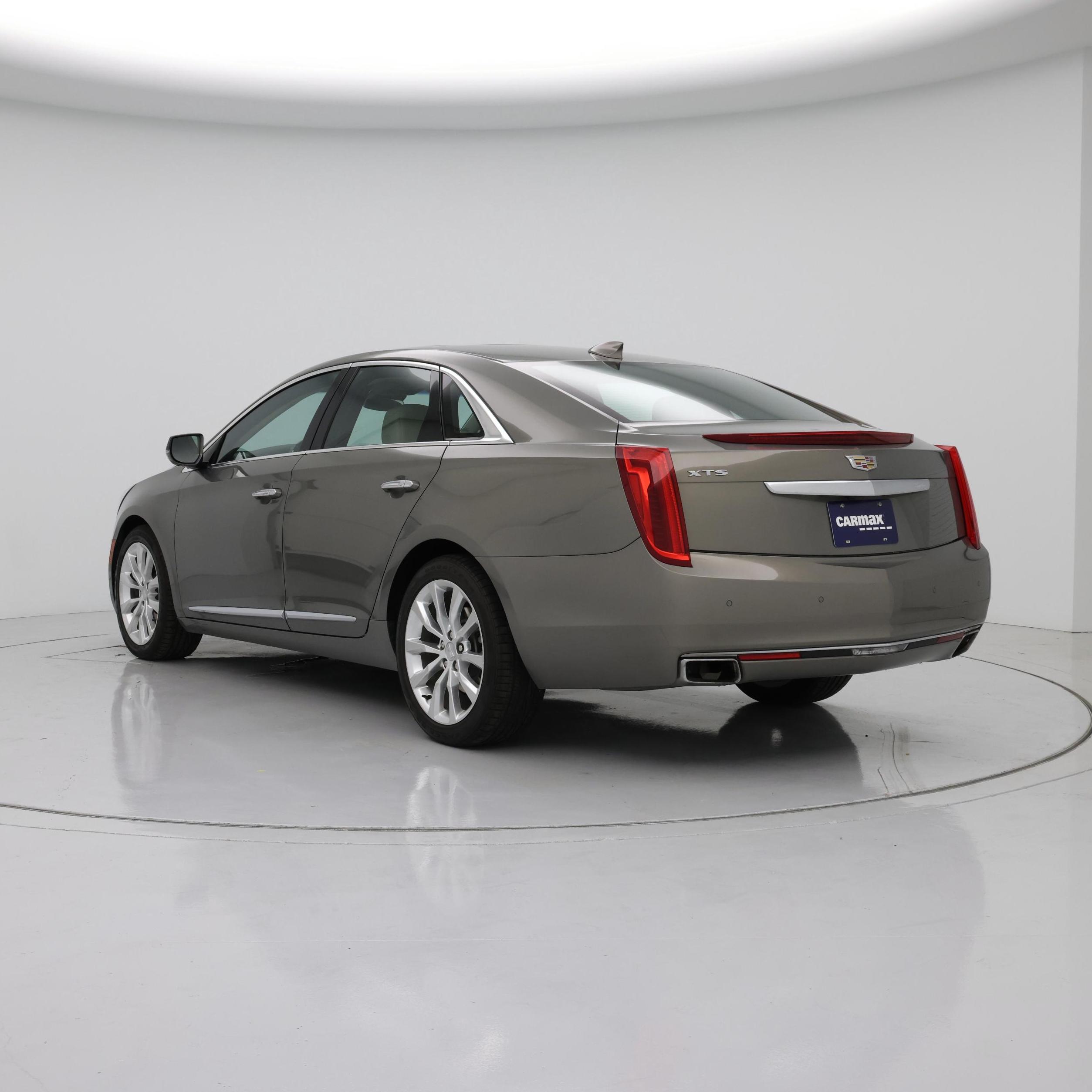 Thumbnail: 2017 Cadillac XTS - 2