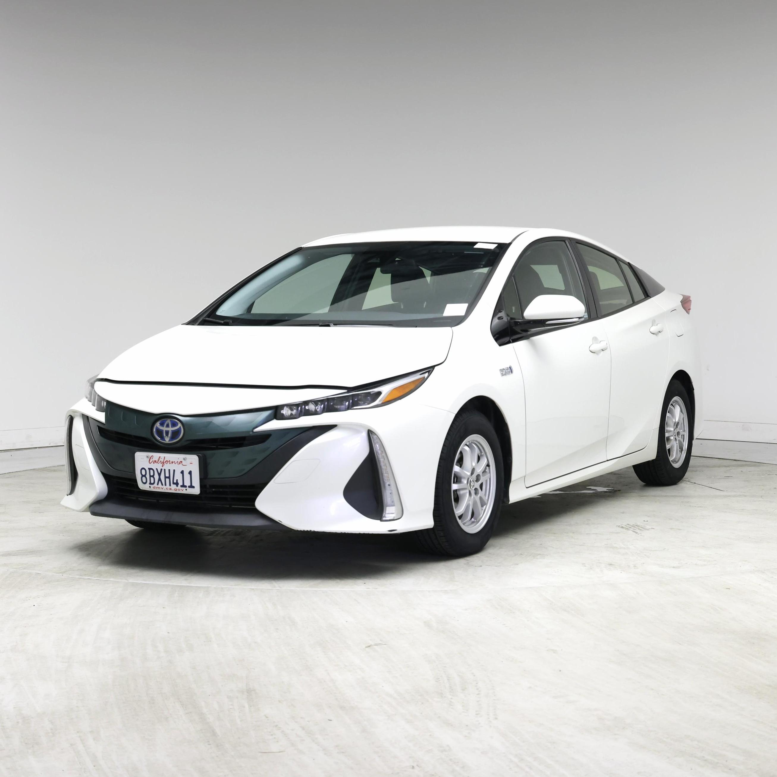 Thumbnail: 2017 Toyota Prius Prime - 4