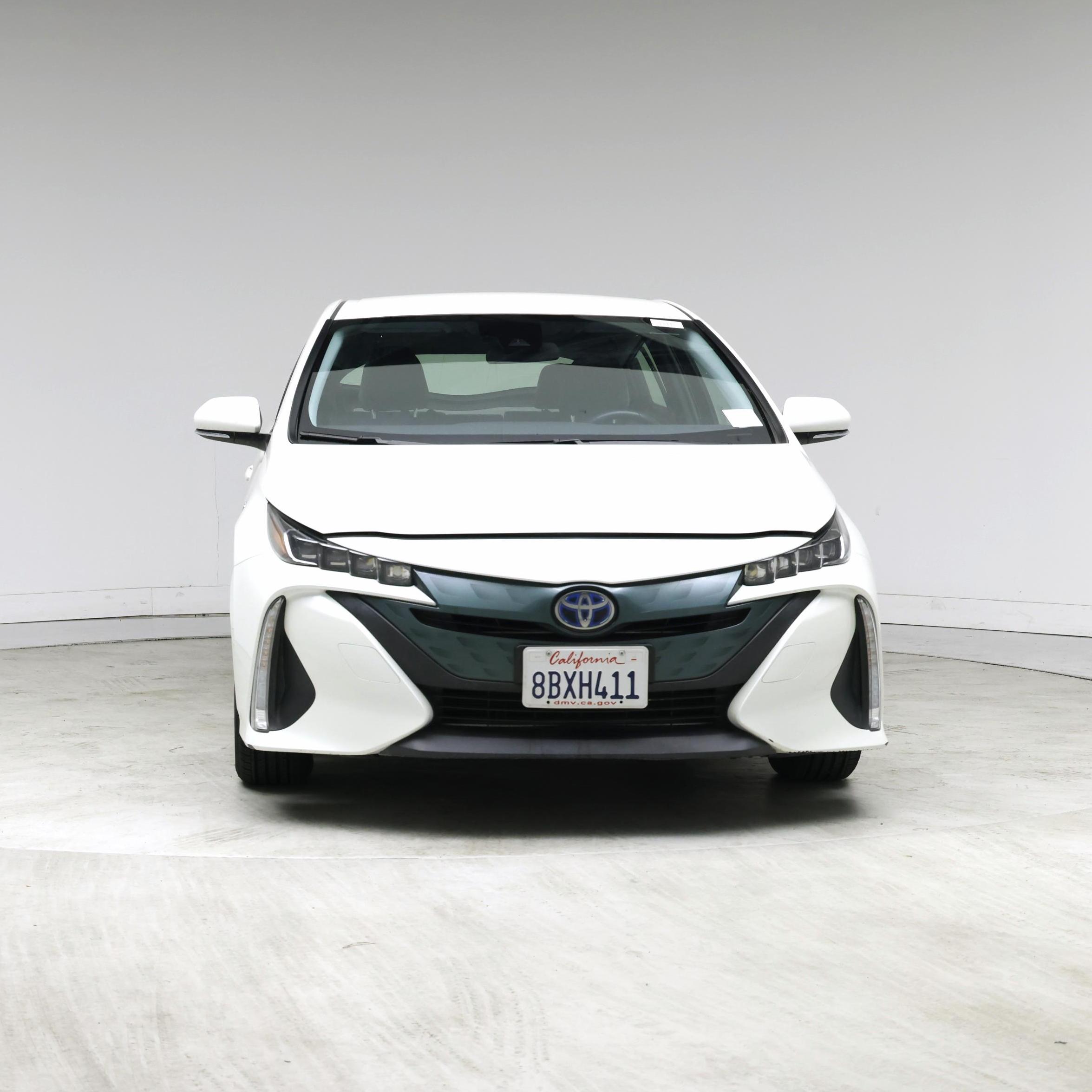 Thumbnail: 2017 Toyota Prius Prime - 5
