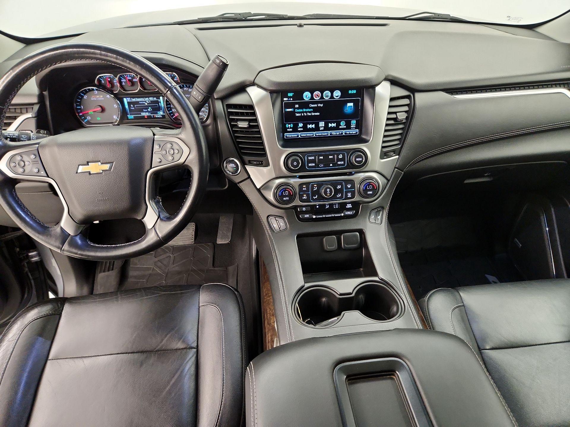 Thumbnail: 2019 Chevrolet Suburban - 9