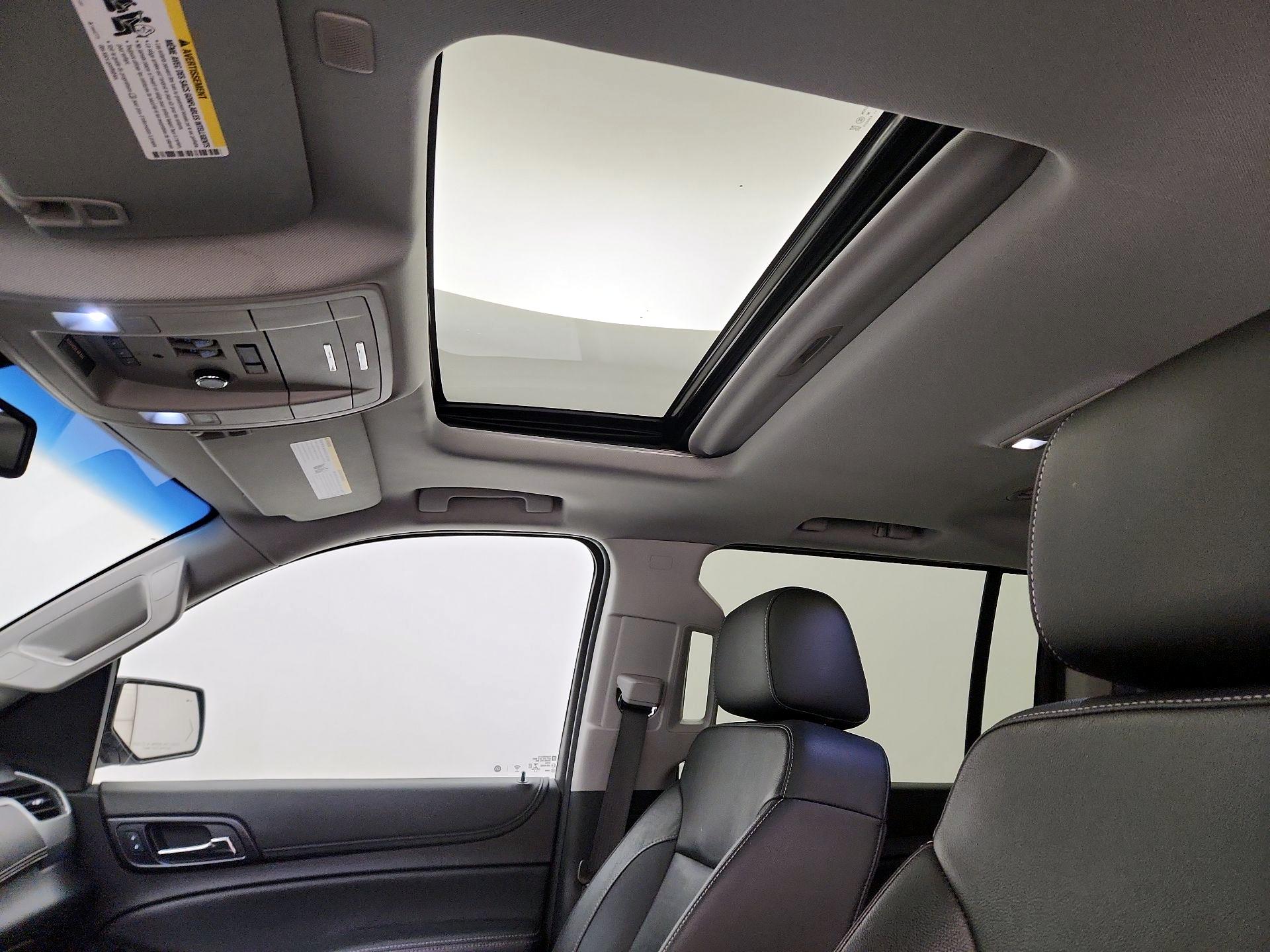 Thumbnail: 2019 Chevrolet Suburban - 17