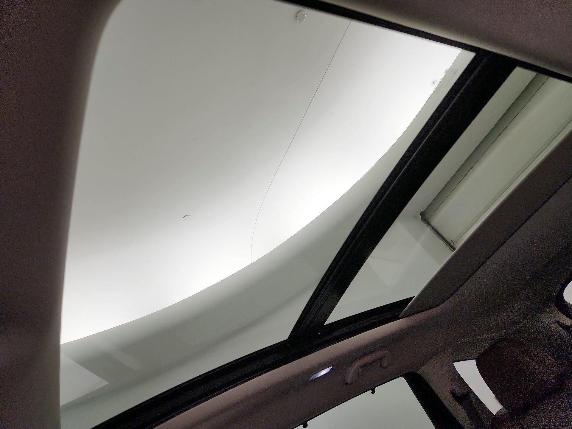 Thumbnail: 2022 Acura MDX - 20