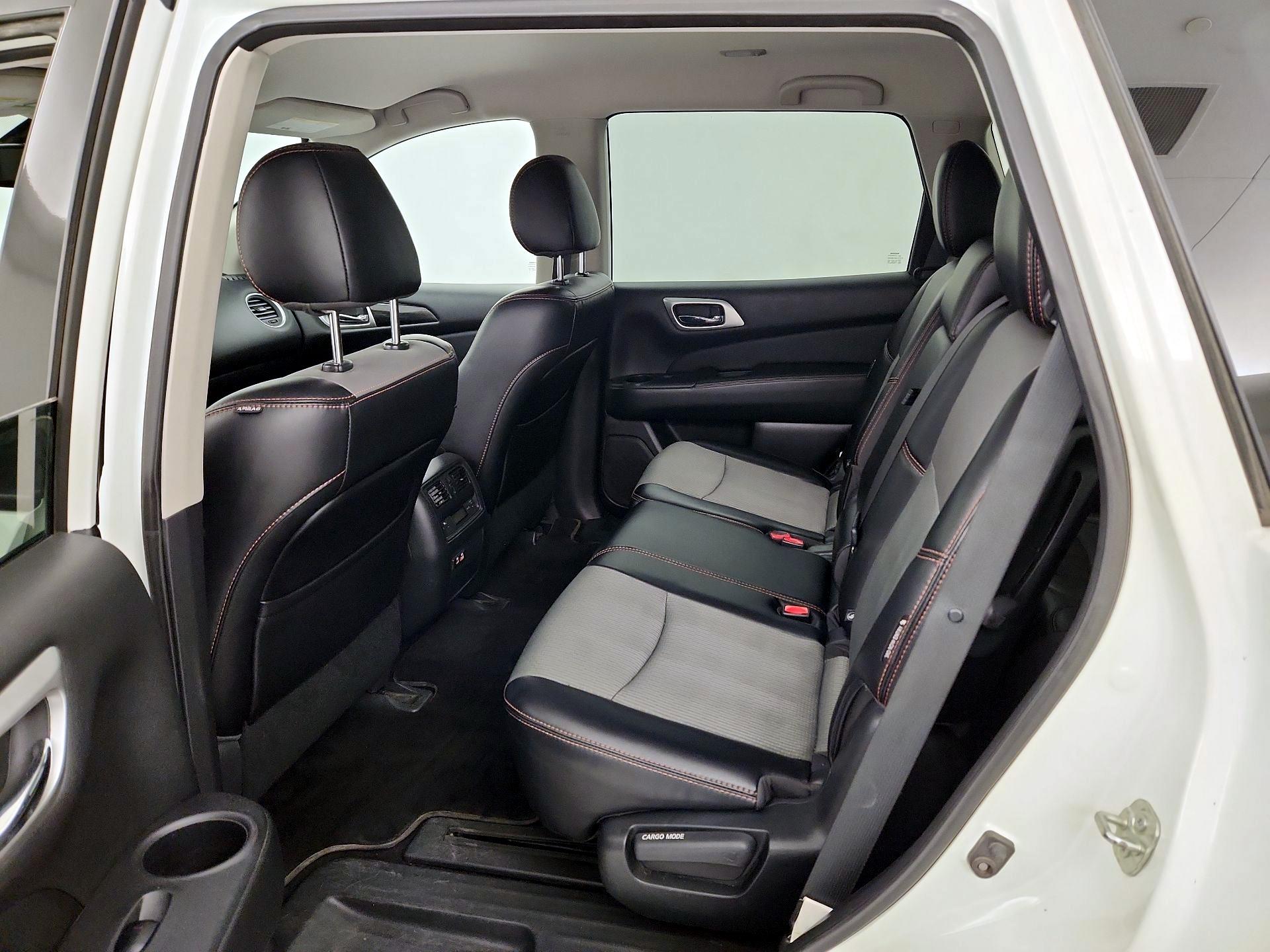 Thumbnail: 2020 Nissan Pathfinder - 19