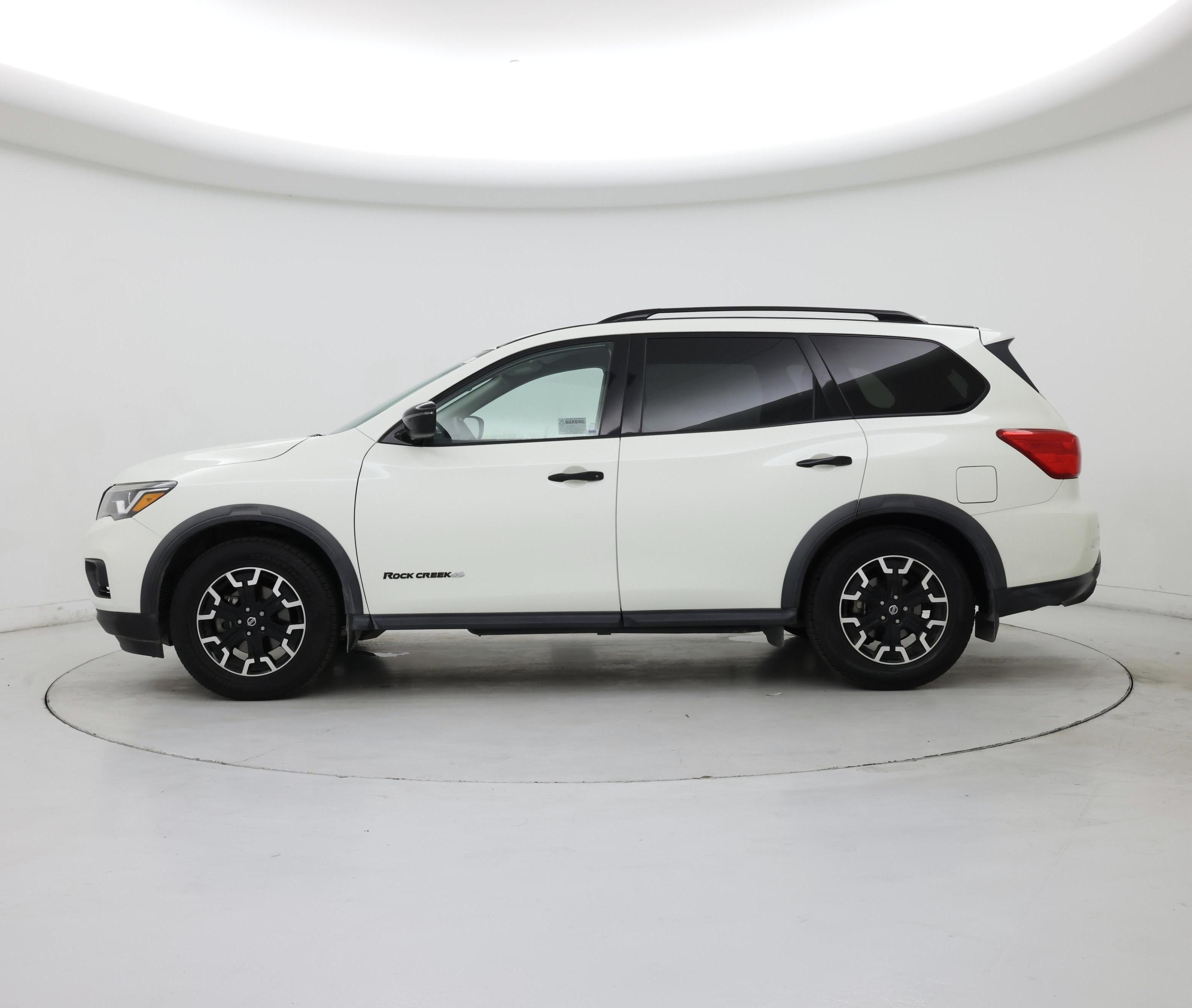 Thumbnail: 2020 Nissan Pathfinder - 3
