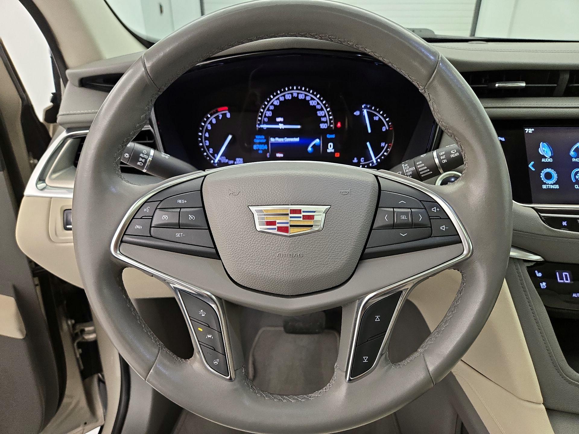 Thumbnail: 2017 Cadillac XT5 - 10