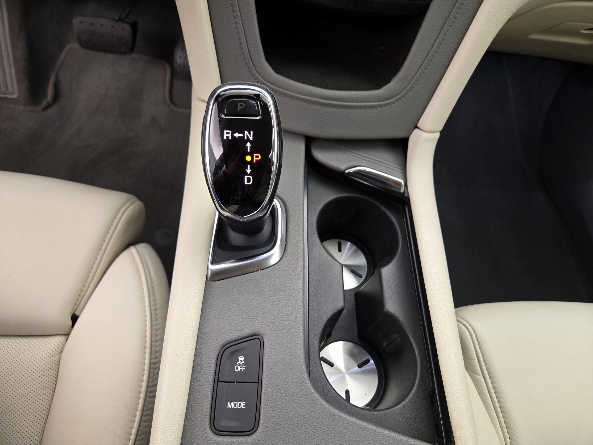 Thumbnail: 2017 Cadillac XT5 - 18