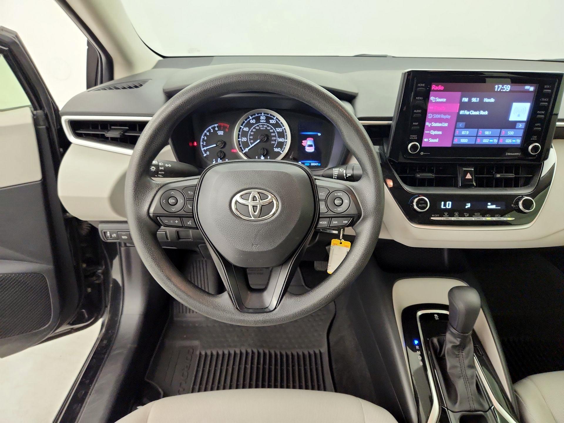 Thumbnail: 2022 Toyota Corolla - 10