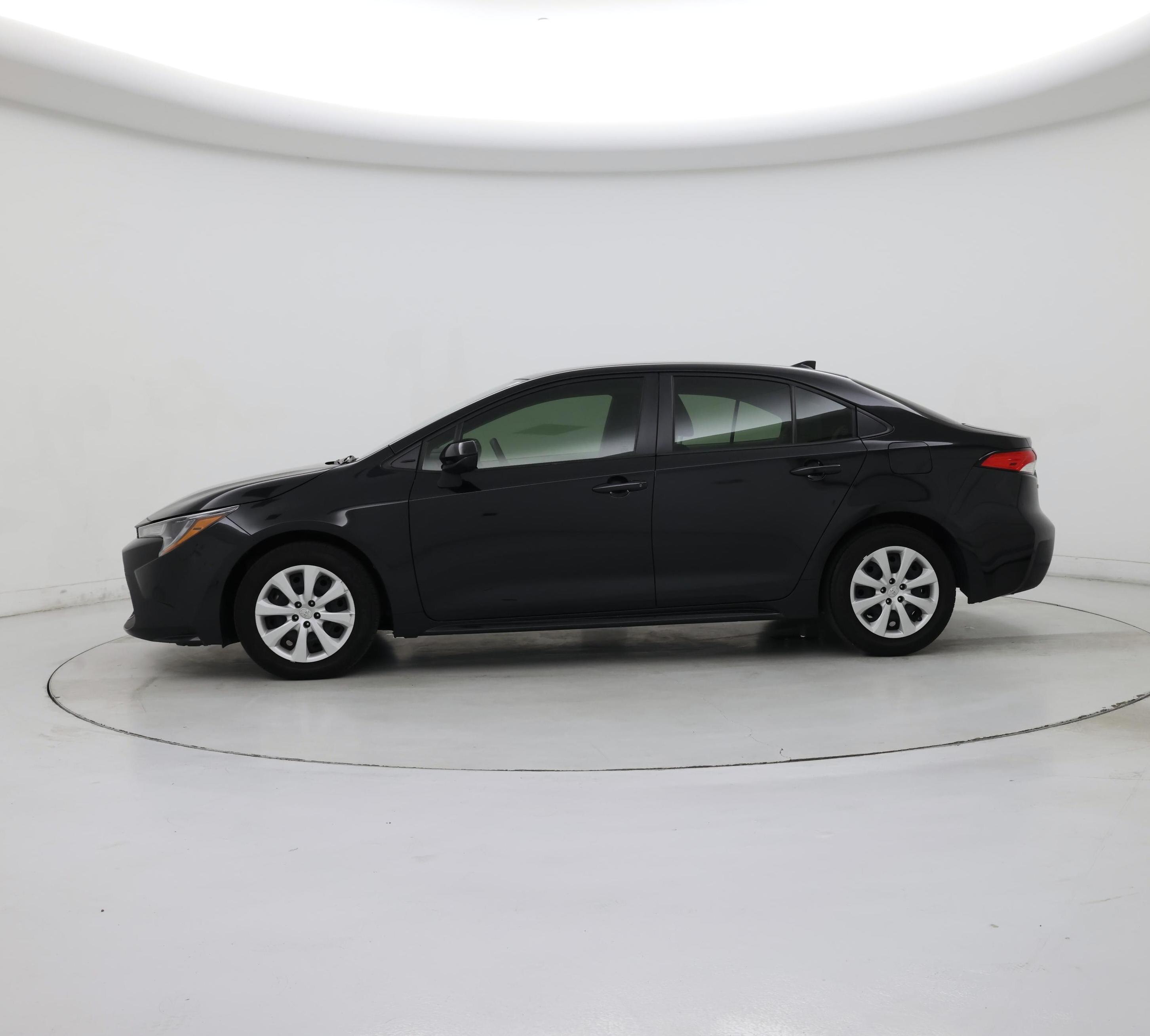 Thumbnail: 2022 Toyota Corolla - 3