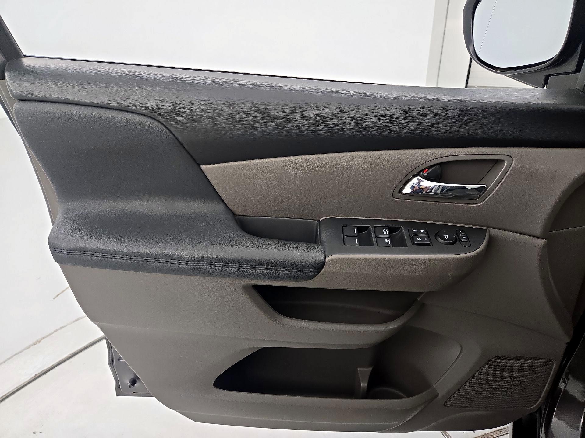 Thumbnail: 2016 Honda Odyssey - 12
