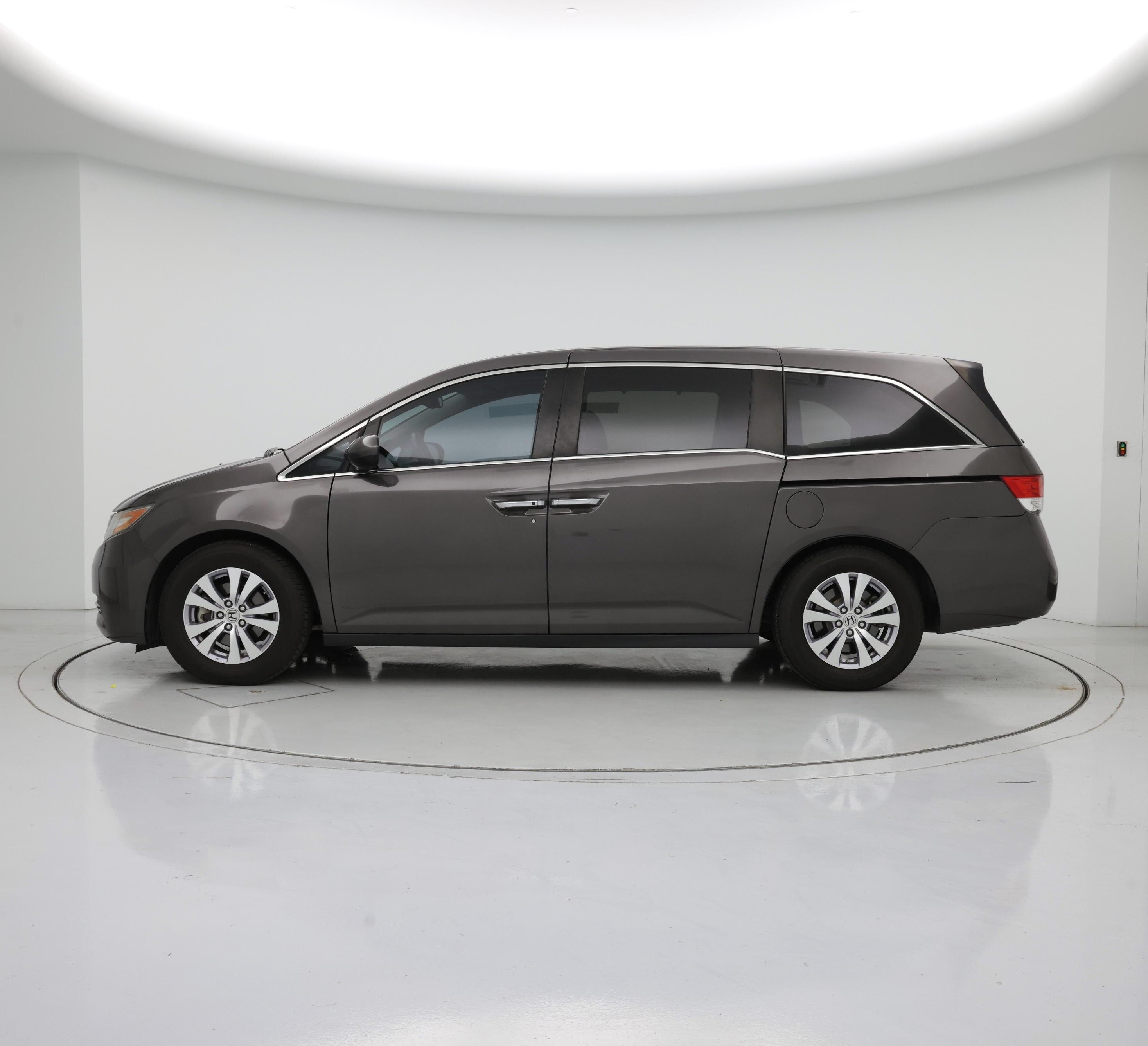 Thumbnail: 2016 Honda Odyssey - 3