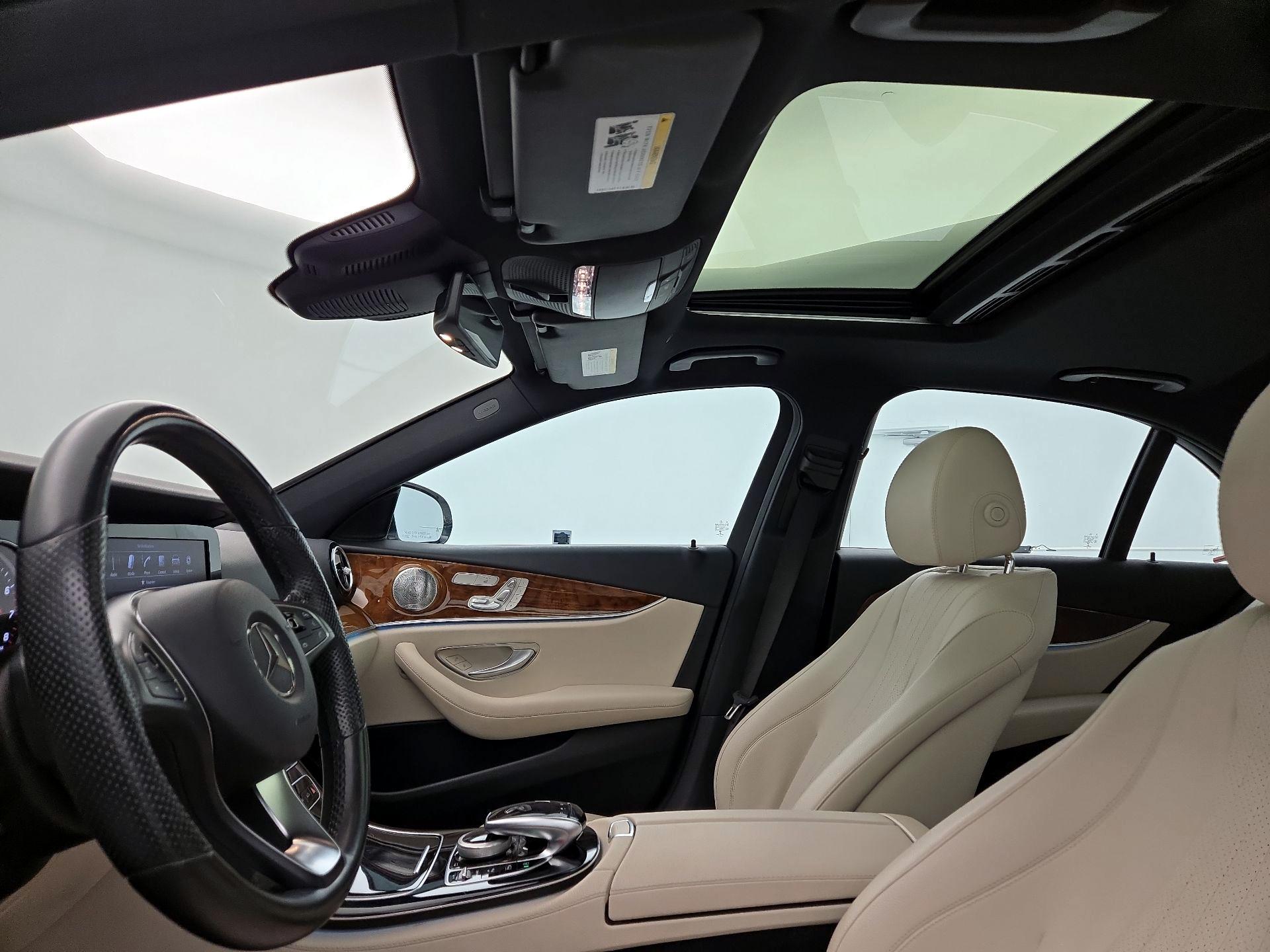 Thumbnail: 2017 Mercedes-Benz E-Class - 20
