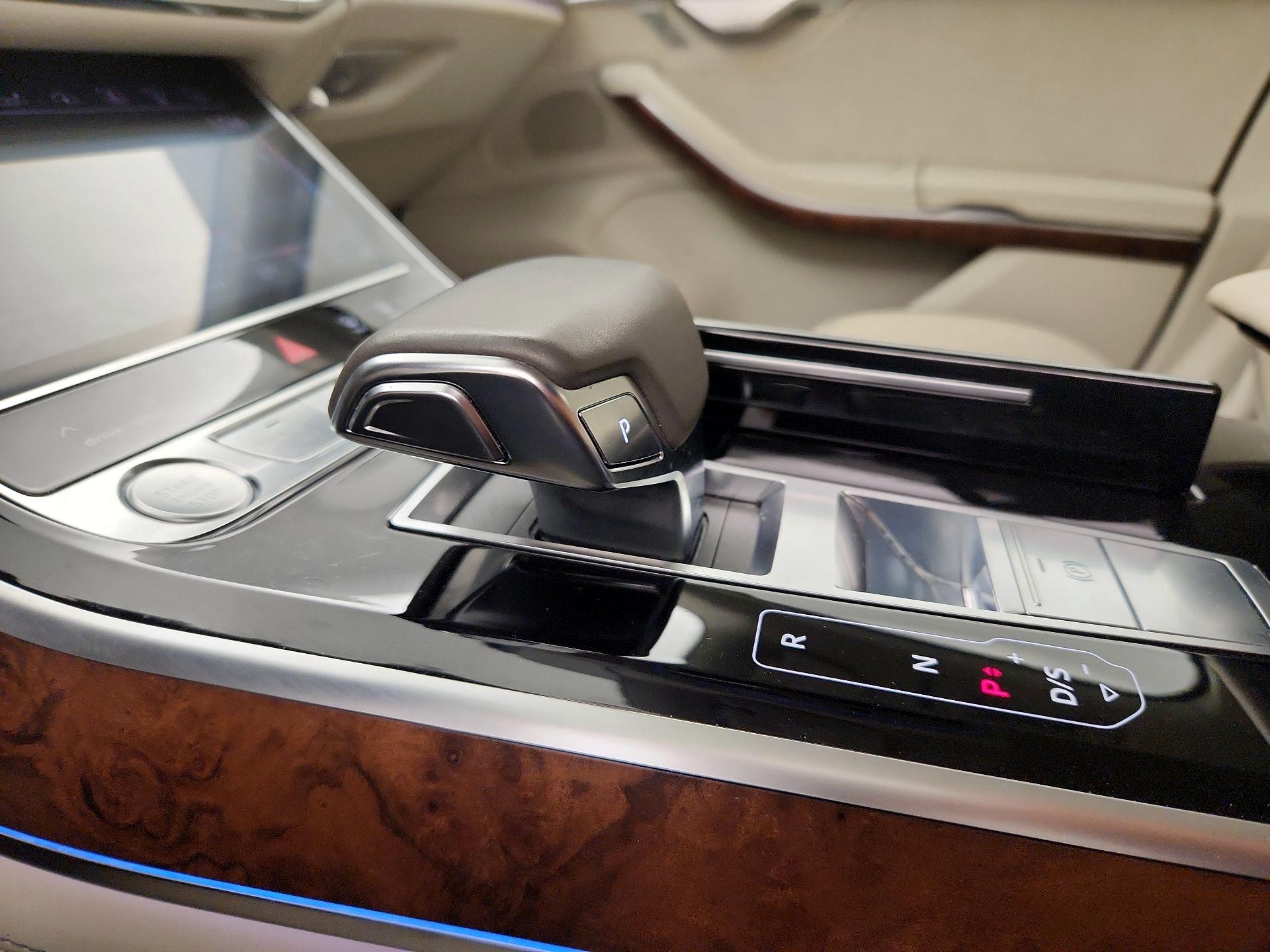 Thumbnail: 2019 Audi A8 - 17