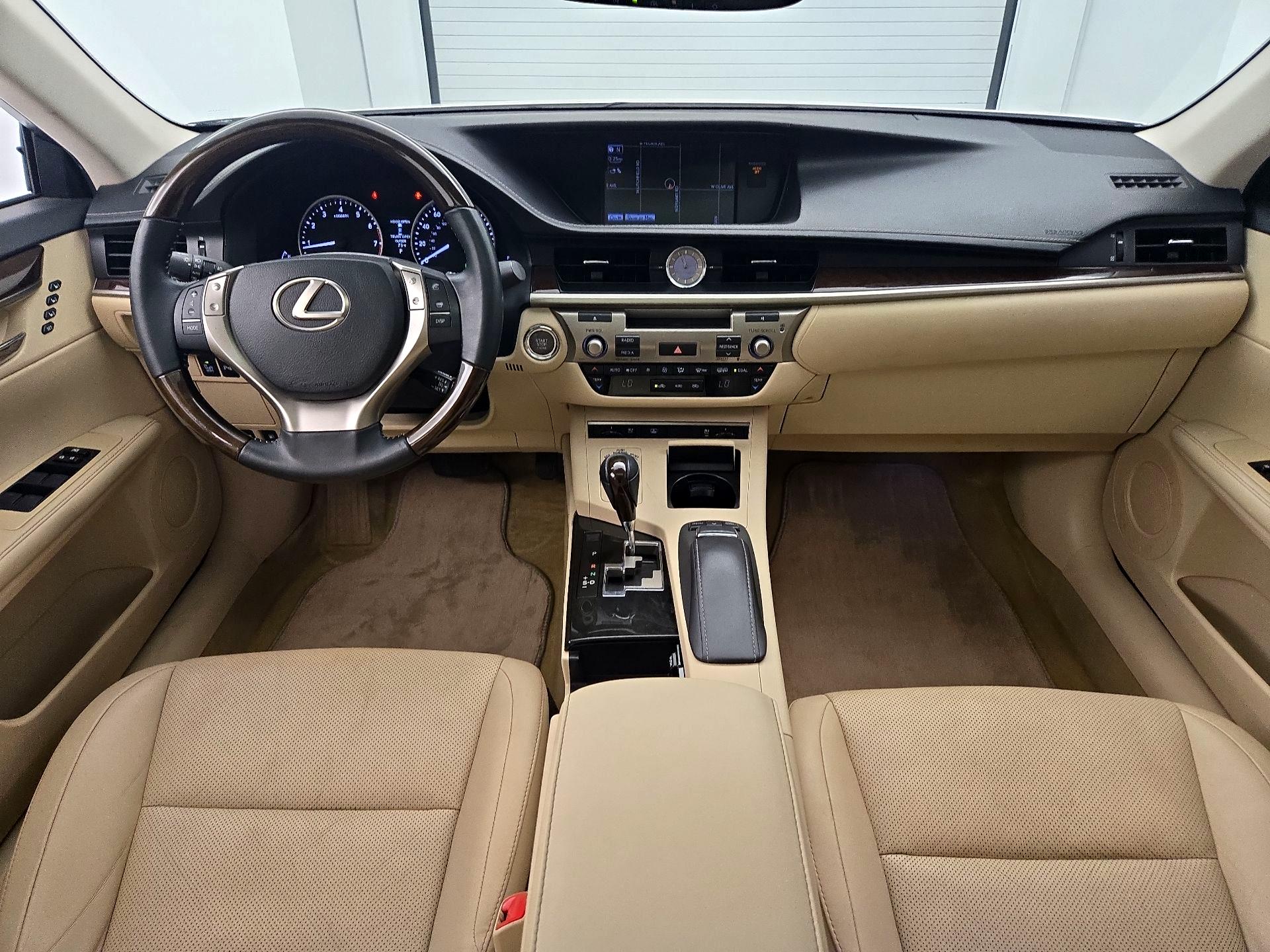Thumbnail: 2013 Lexus ES - 9