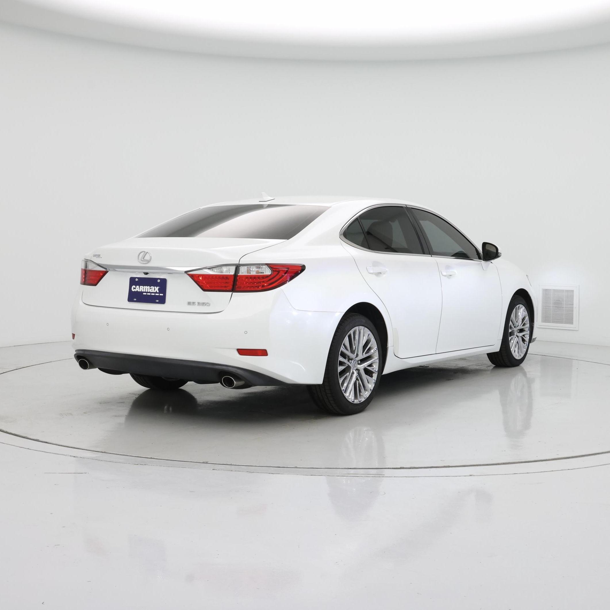 Thumbnail: 2013 Lexus ES - 8