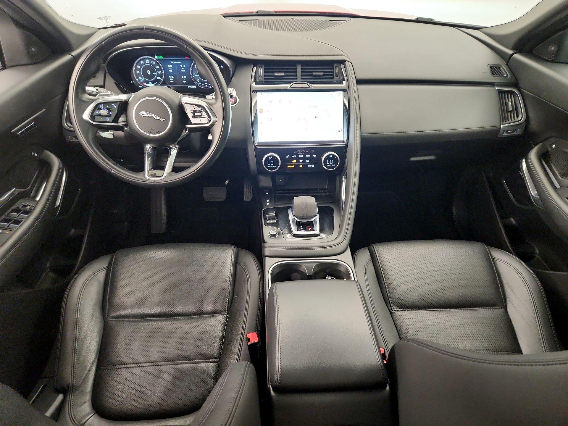 Thumbnail: 2022 Jaguar E-Pace - 9