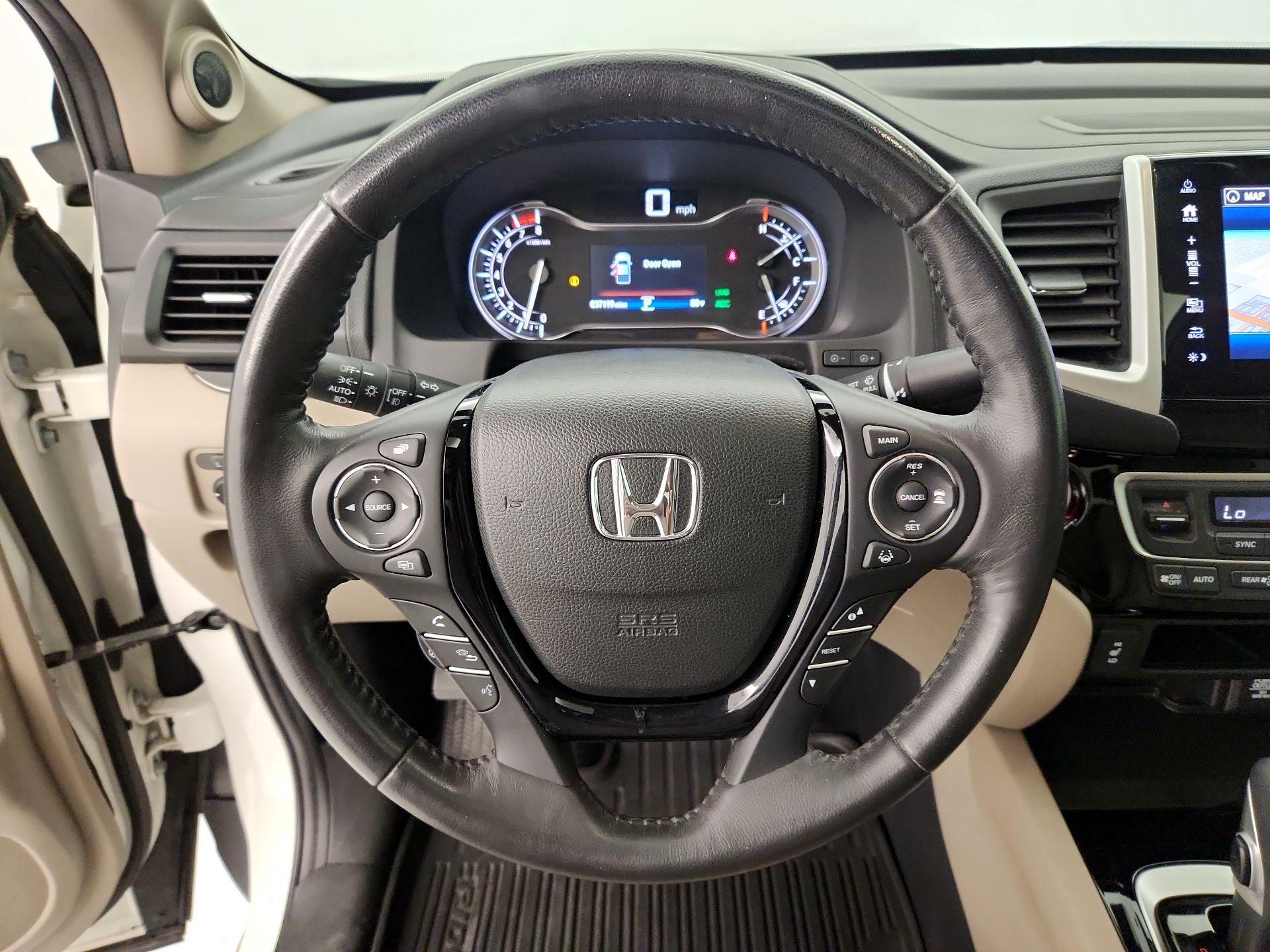 Thumbnail: 2019 Honda Ridgeline - 10