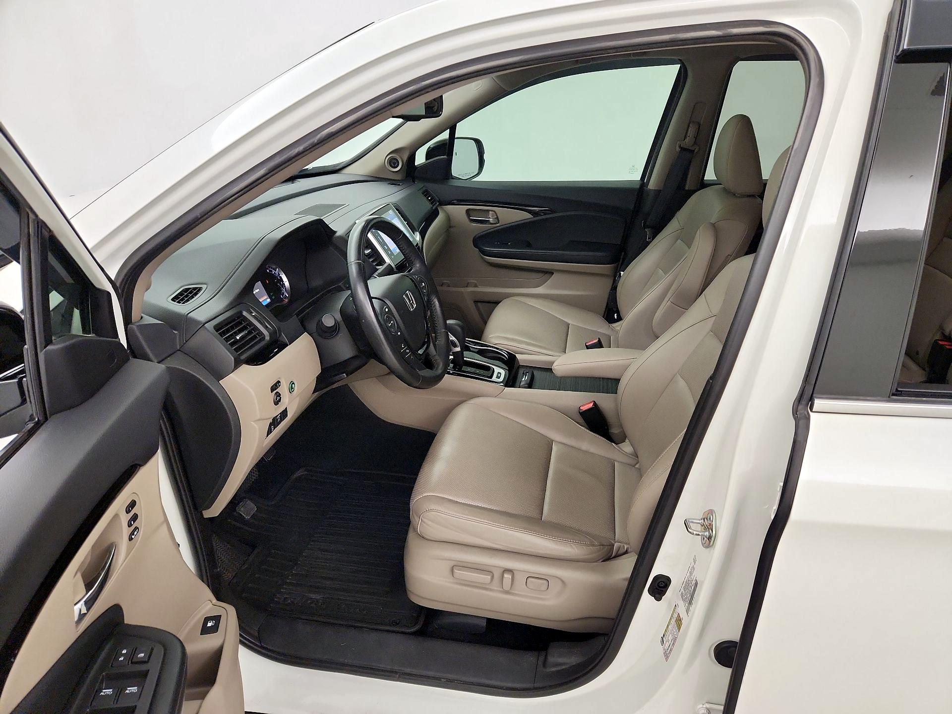 Thumbnail: 2019 Honda Ridgeline - 11