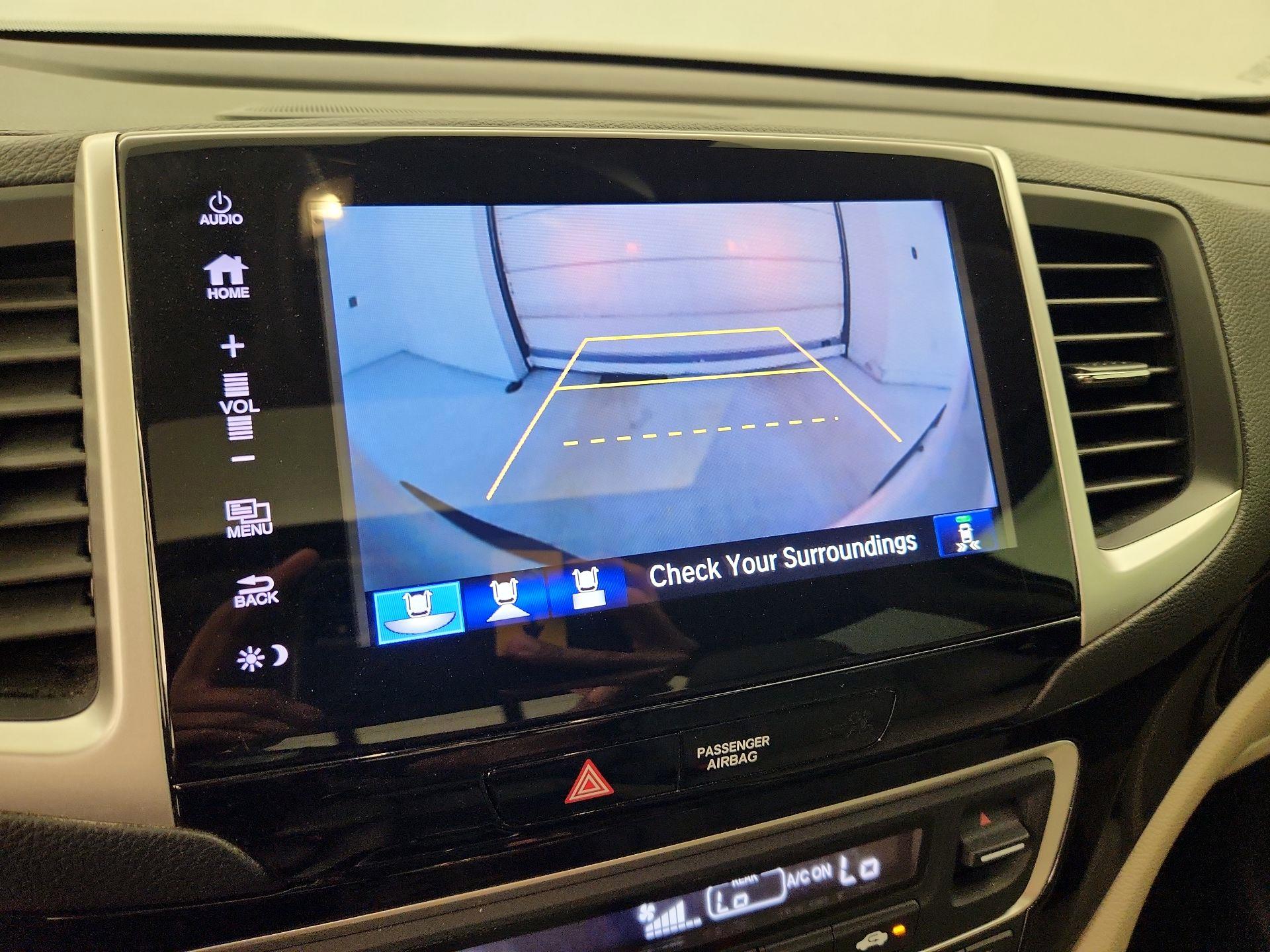 Thumbnail: 2019 Honda Ridgeline - 15