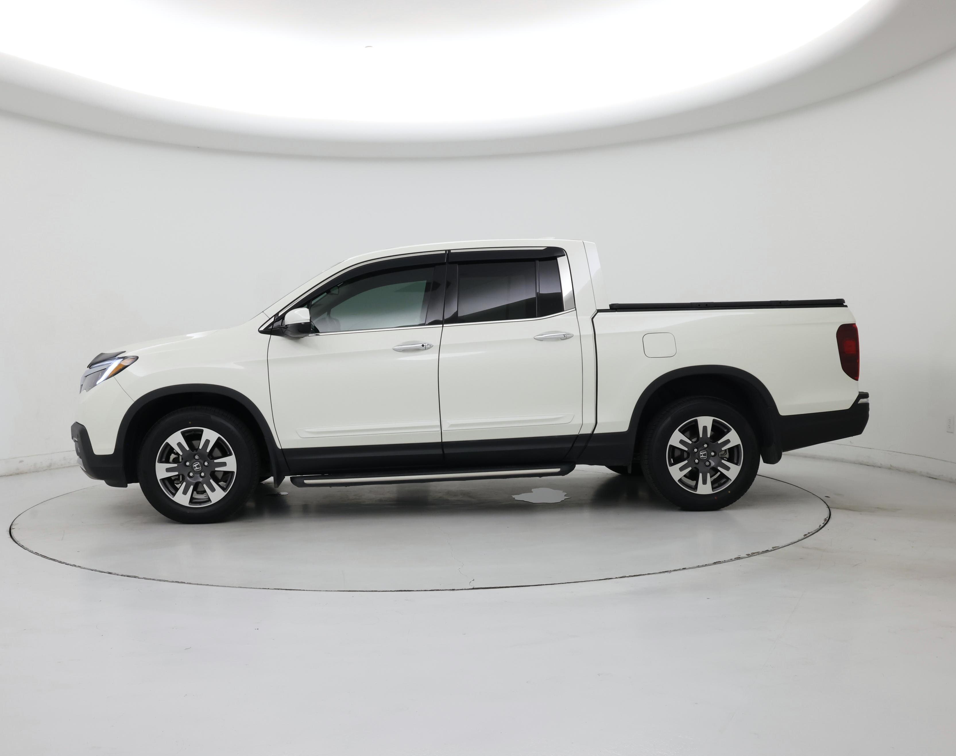Thumbnail: 2019 Honda Ridgeline - 3