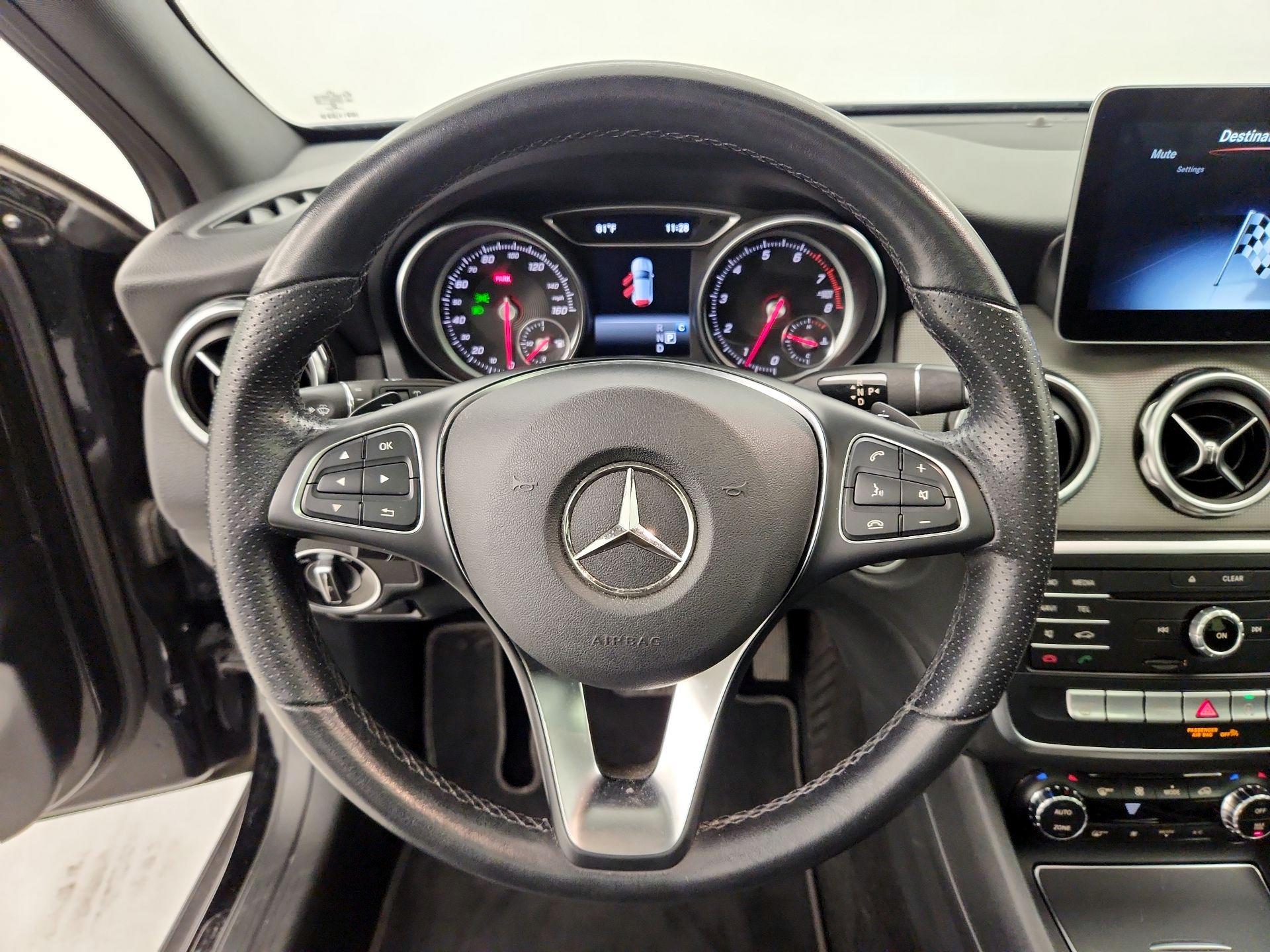 Thumbnail: 2019 Mercedes-Benz GLA - 10