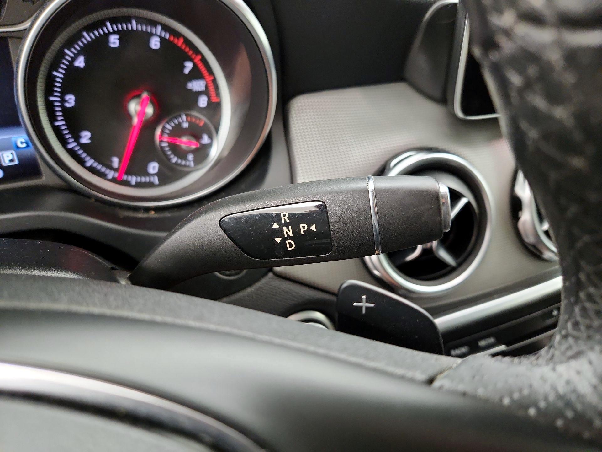 Thumbnail: 2019 Mercedes-Benz GLA - 17