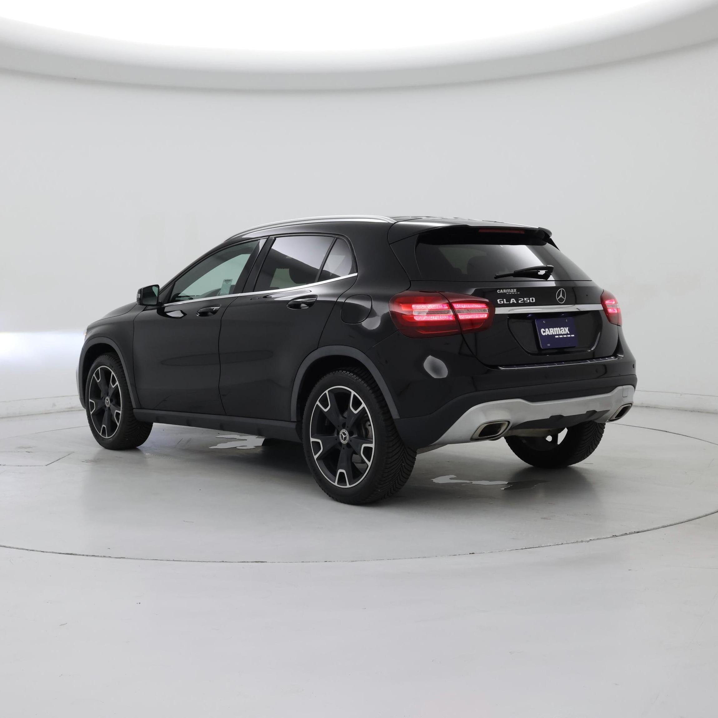 Thumbnail: 2019 Mercedes-Benz GLA - 2