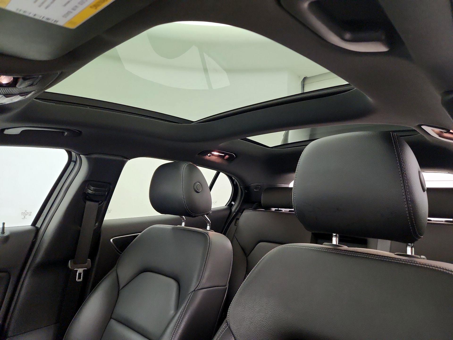 Thumbnail: 2019 Mercedes-Benz GLA - 19