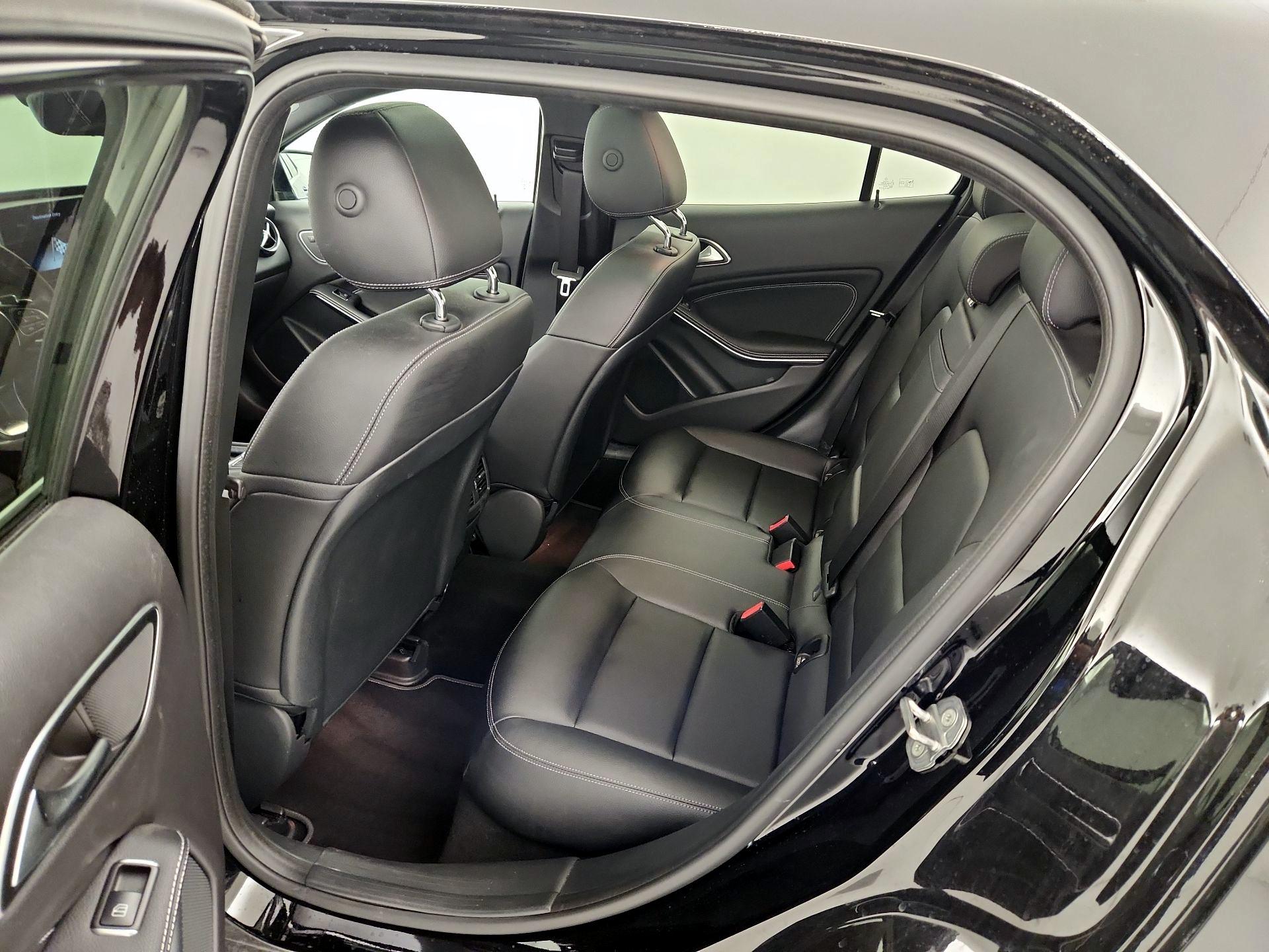 Thumbnail: 2019 Mercedes-Benz GLA - 20