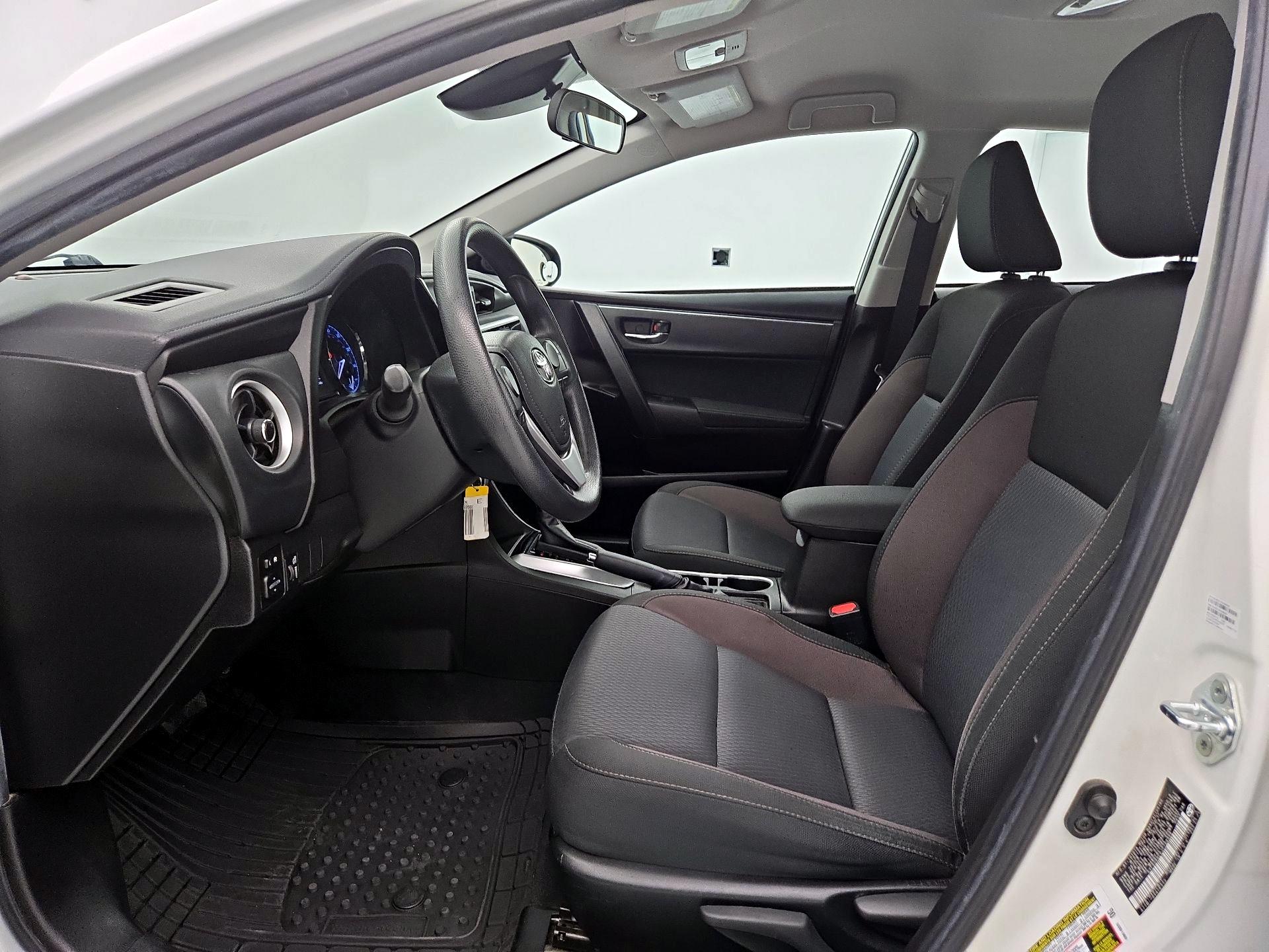 Thumbnail: 2018 Toyota Corolla - 11
