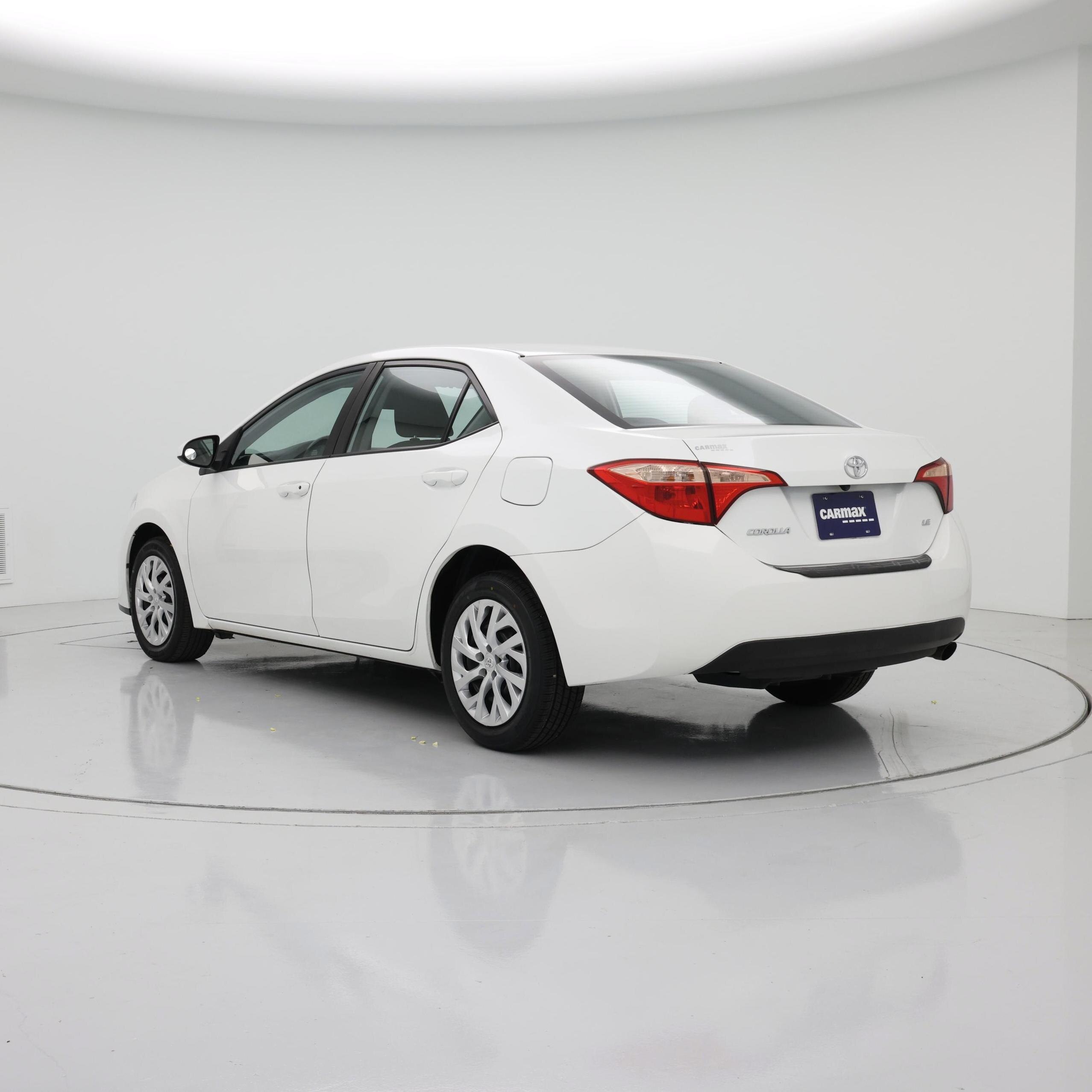 Thumbnail: 2018 Toyota Corolla - 2