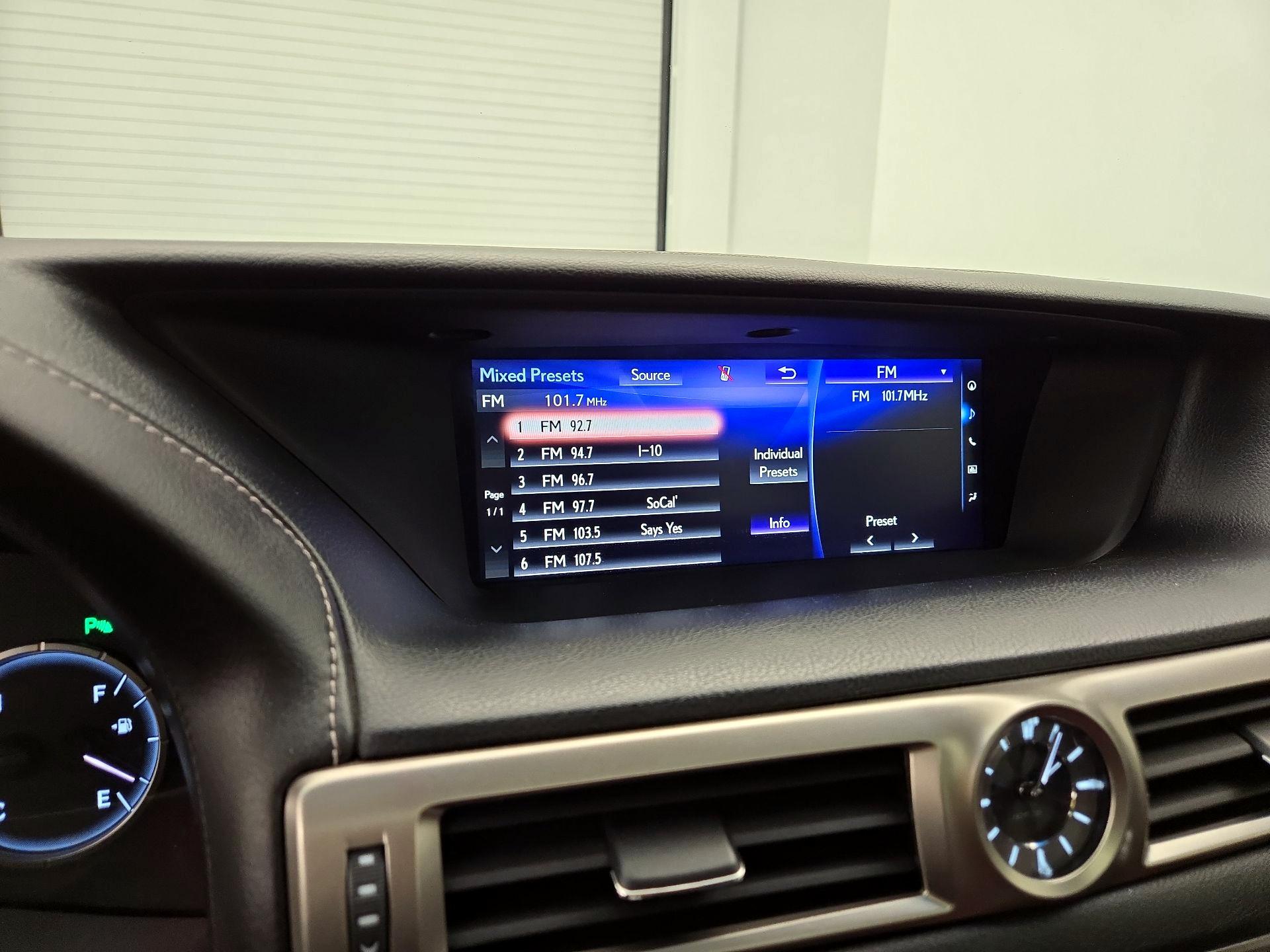 Thumbnail: 2016 Lexus GS - 16