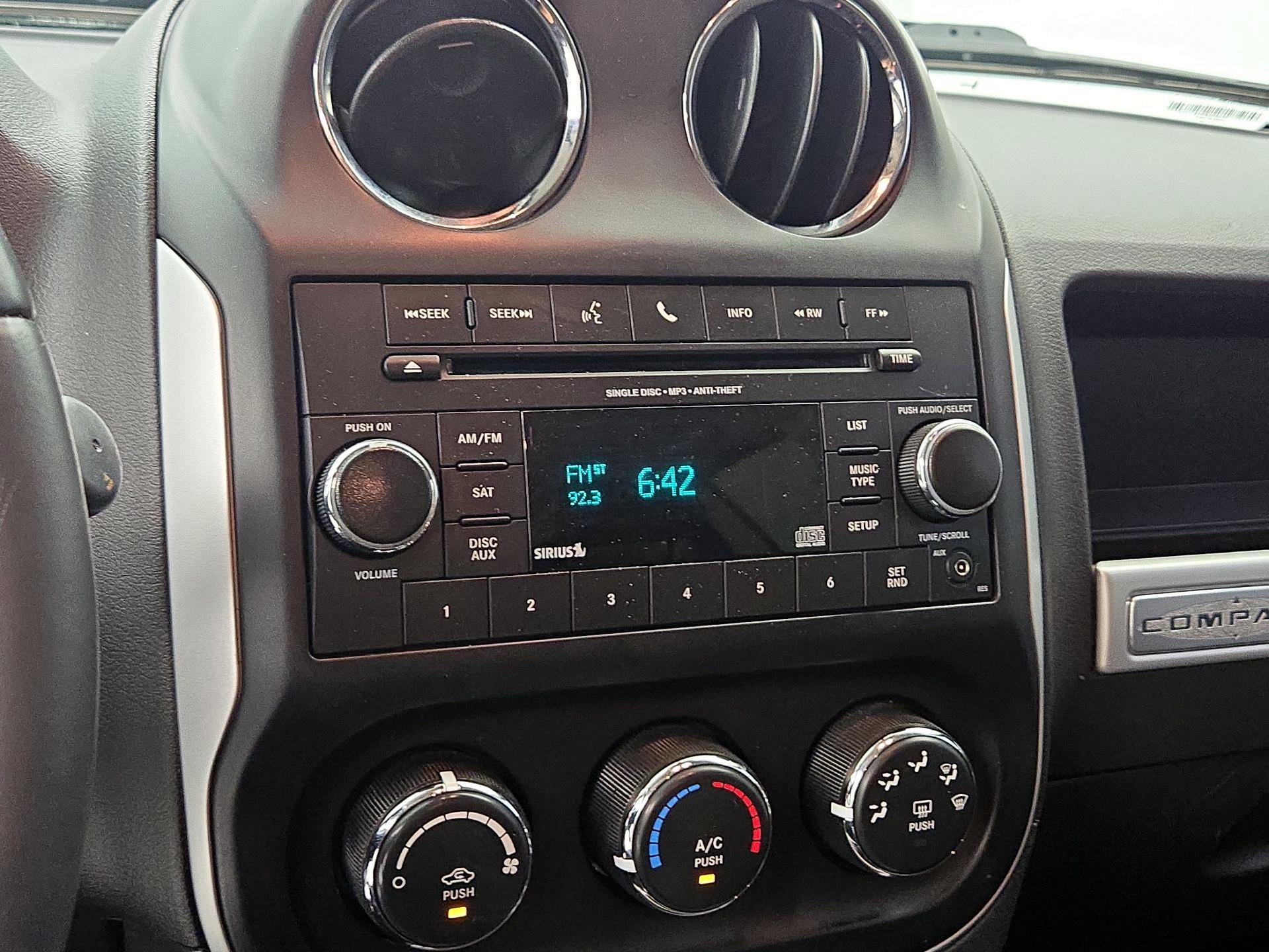 Thumbnail: 2016 Jeep Compass - 13