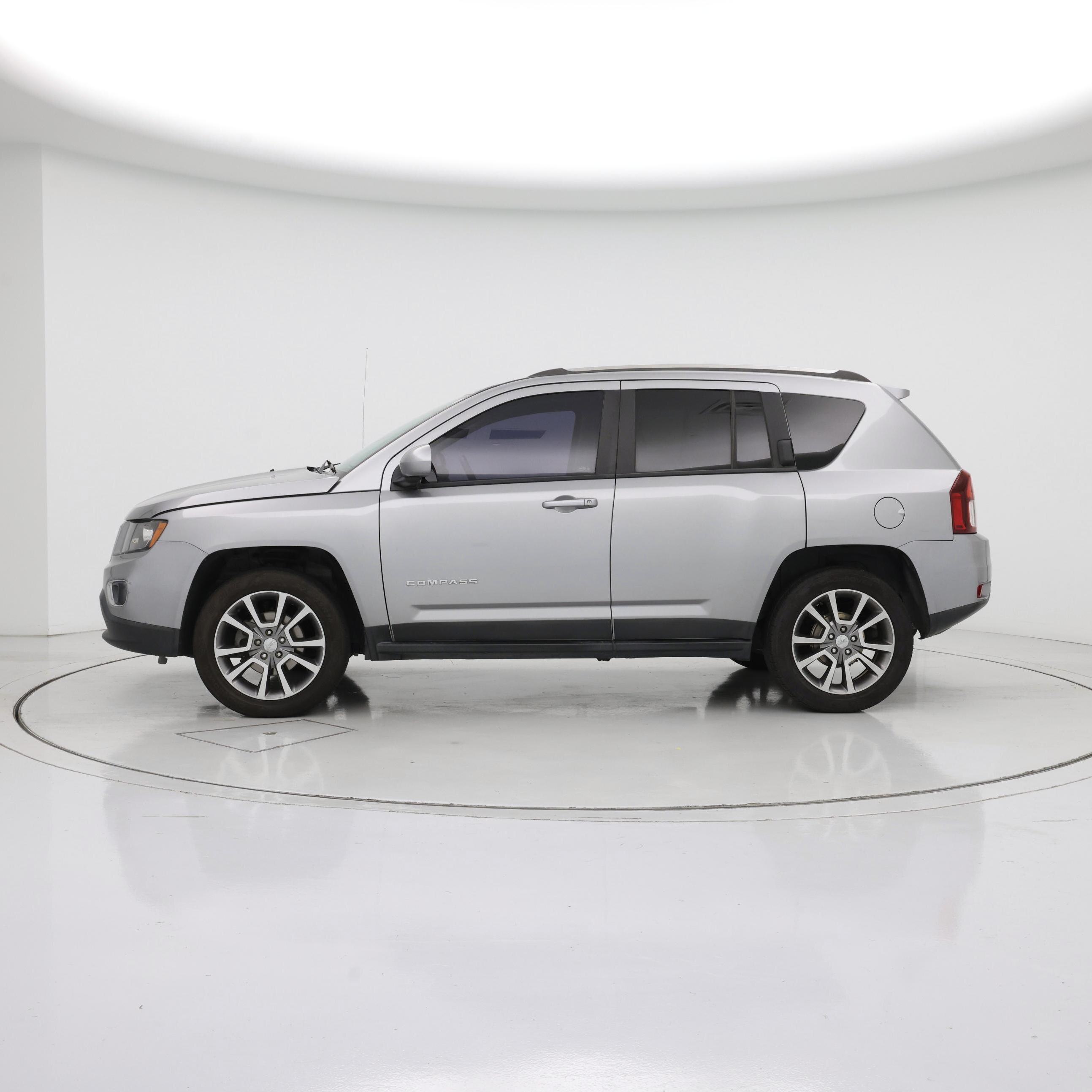 Thumbnail: 2016 Jeep Compass - 3