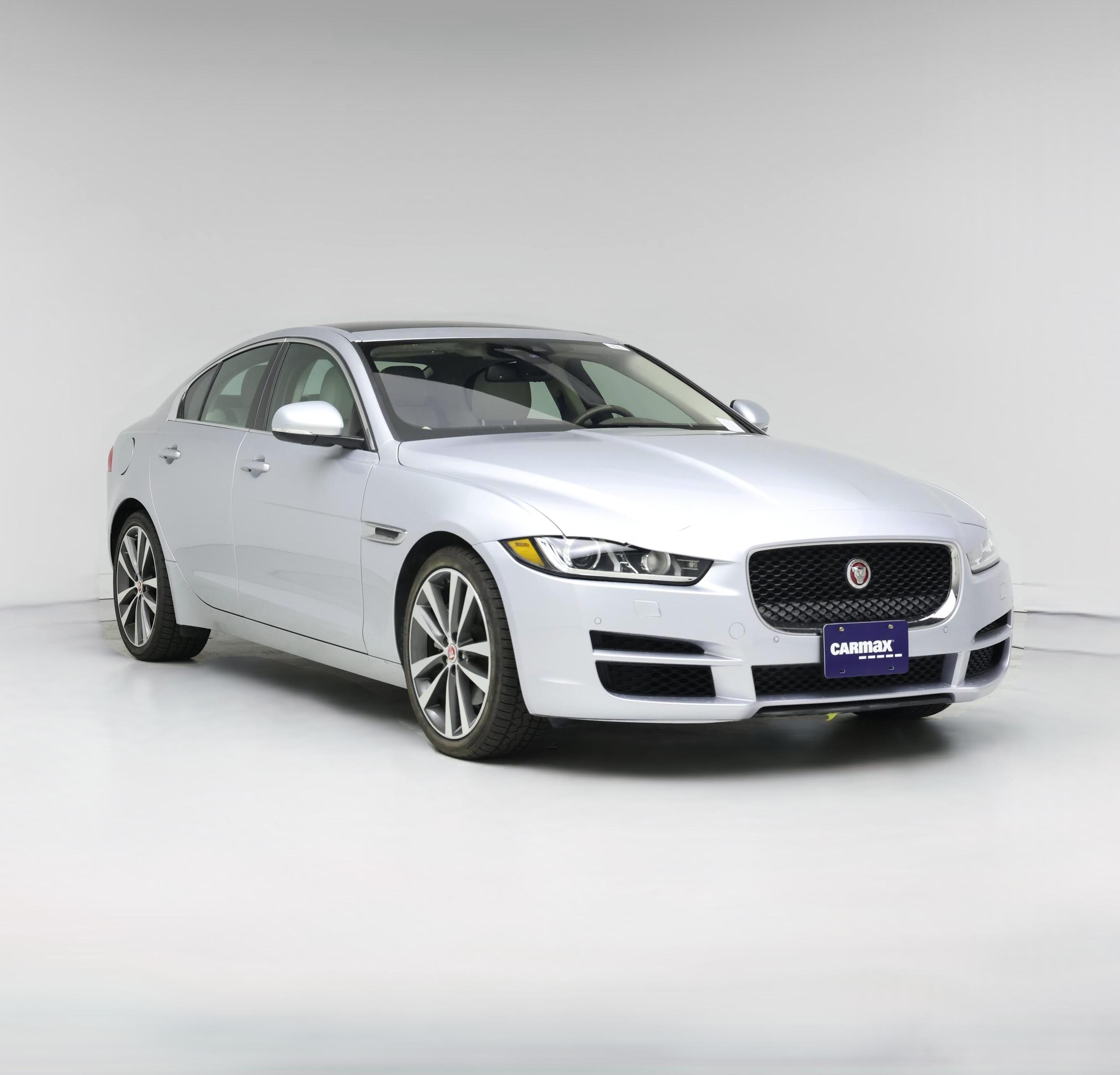 Thumbnail: 2018 Jaguar XE - 1