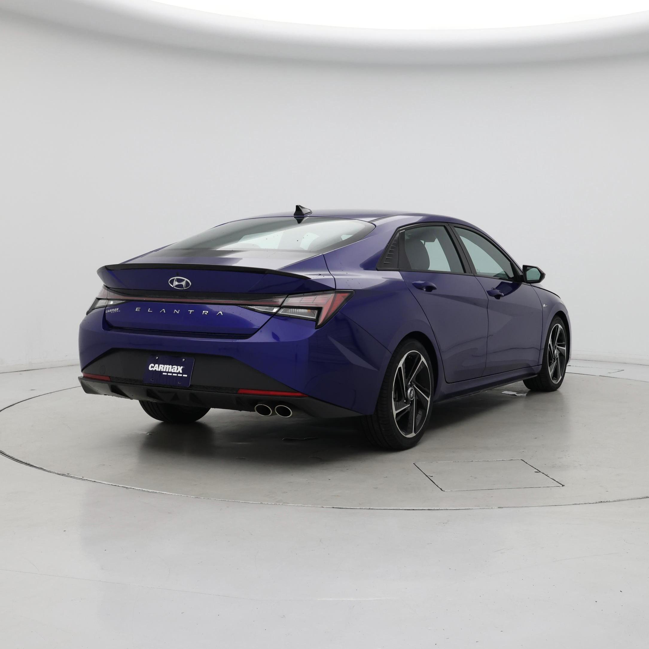 Thumbnail: 2022 Hyundai Elantra - 8