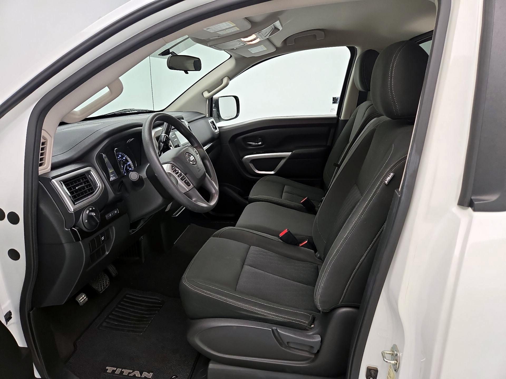 Thumbnail: 2017 Nissan Titan - 11