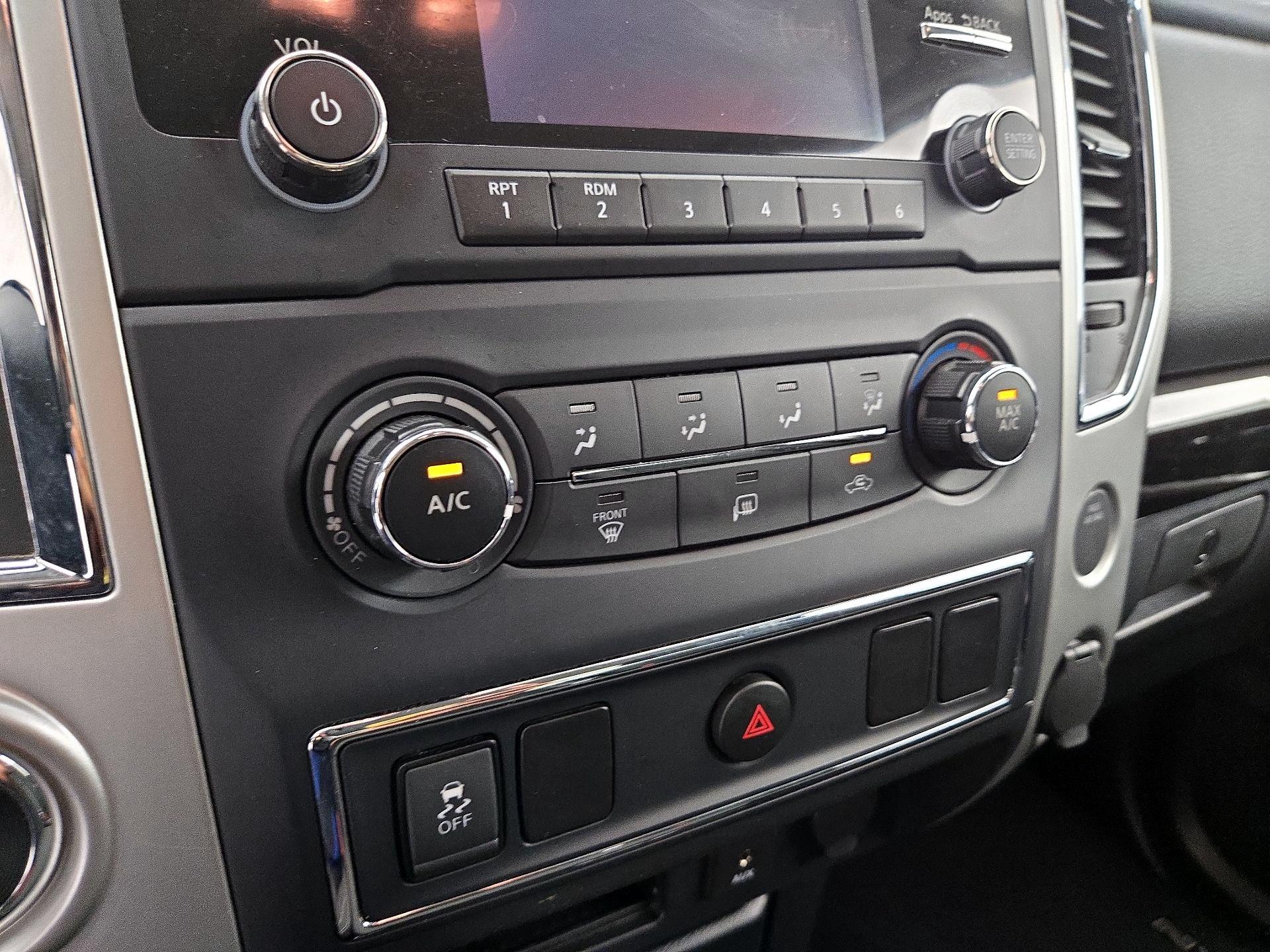 Thumbnail: 2017 Nissan Titan - 15