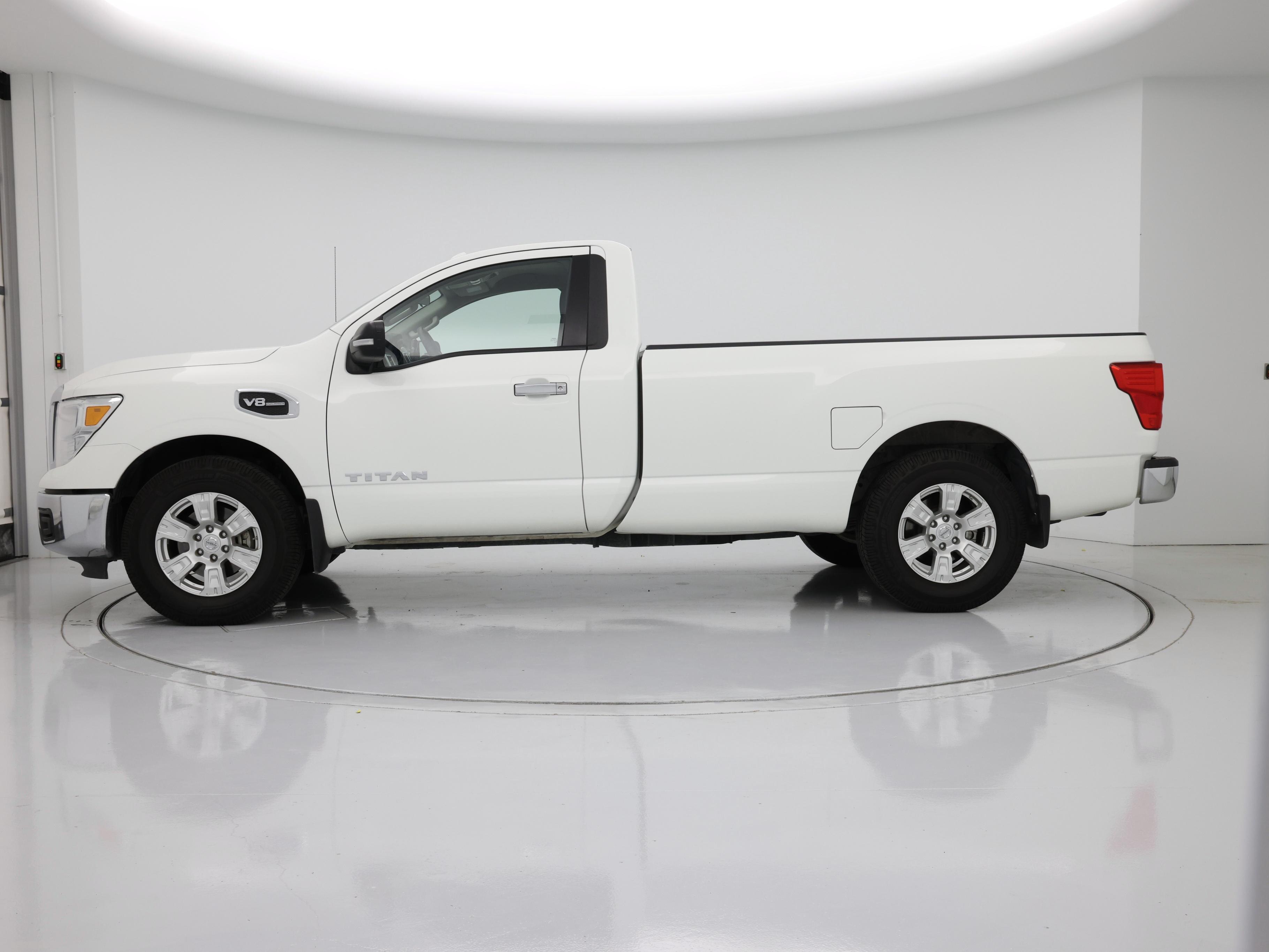 Thumbnail: 2017 Nissan Titan - 3