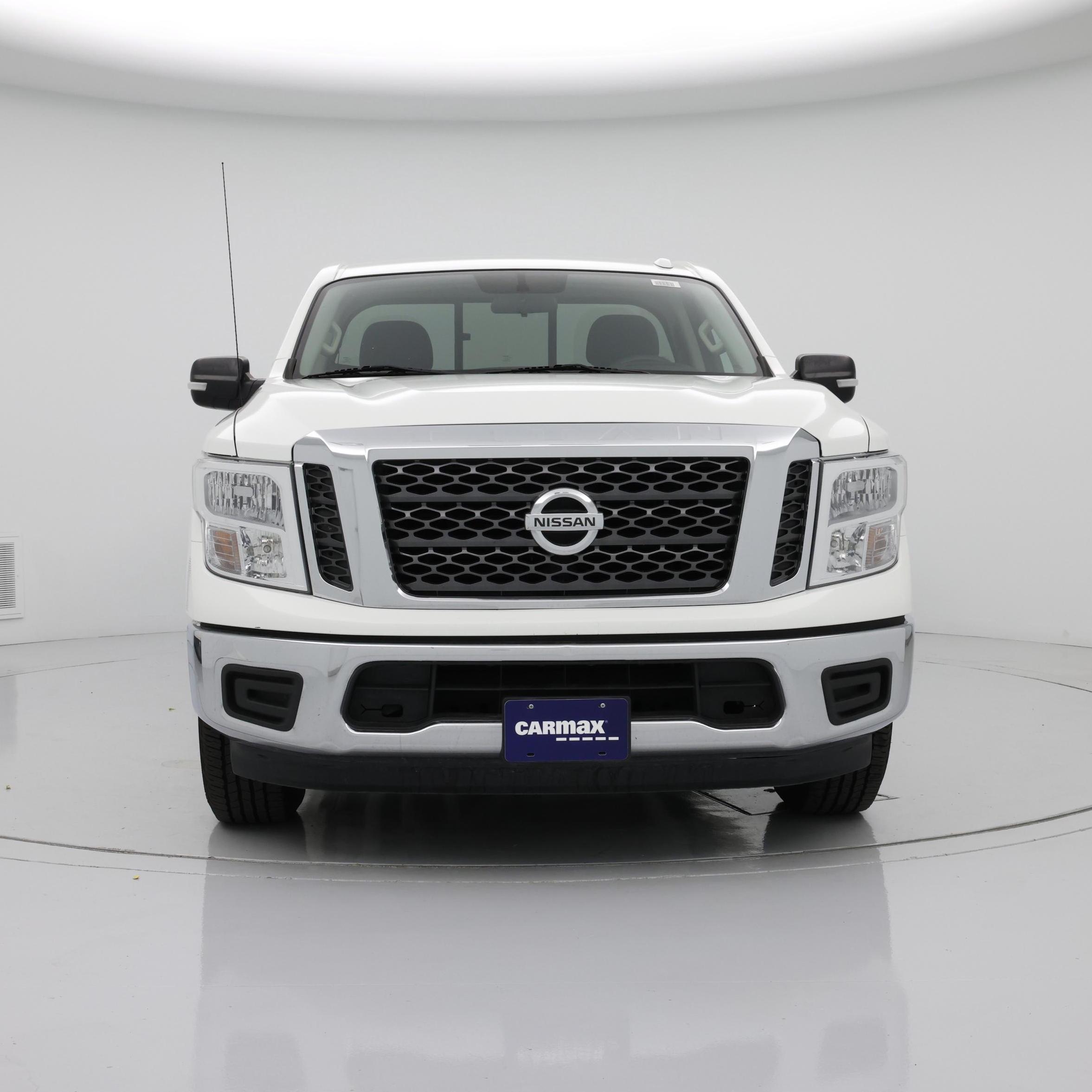 Thumbnail: 2017 Nissan Titan - 5