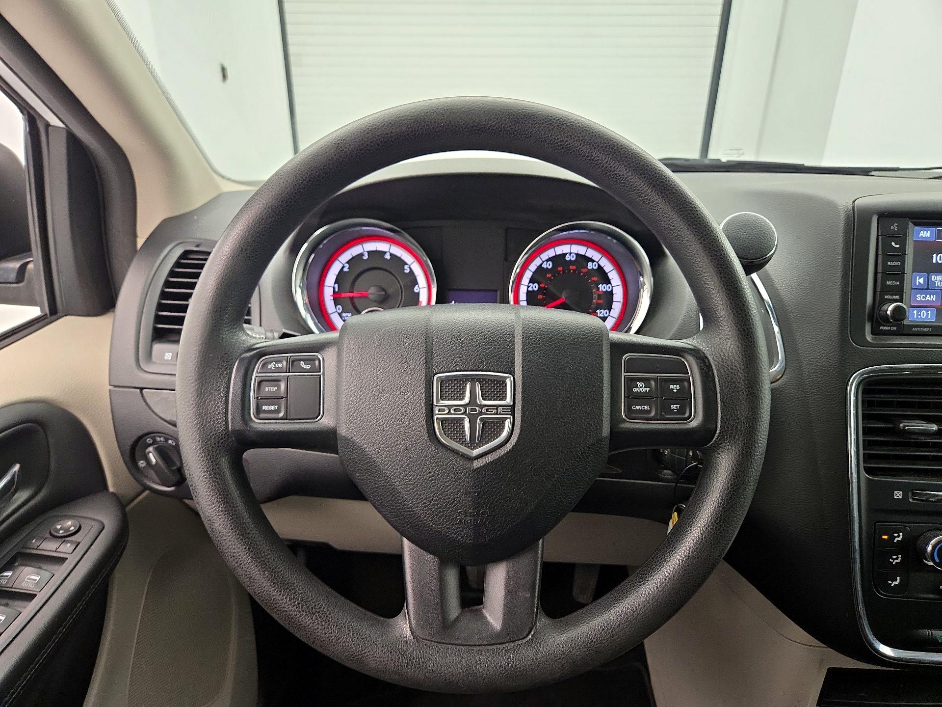Thumbnail: 2018 Dodge Grand Caravan - 10
