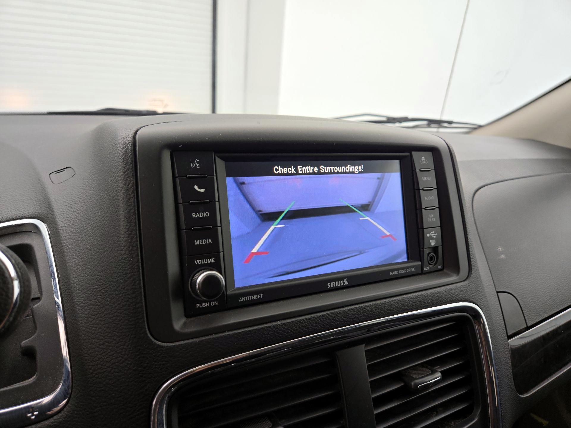 Thumbnail: 2018 Dodge Grand Caravan - 14