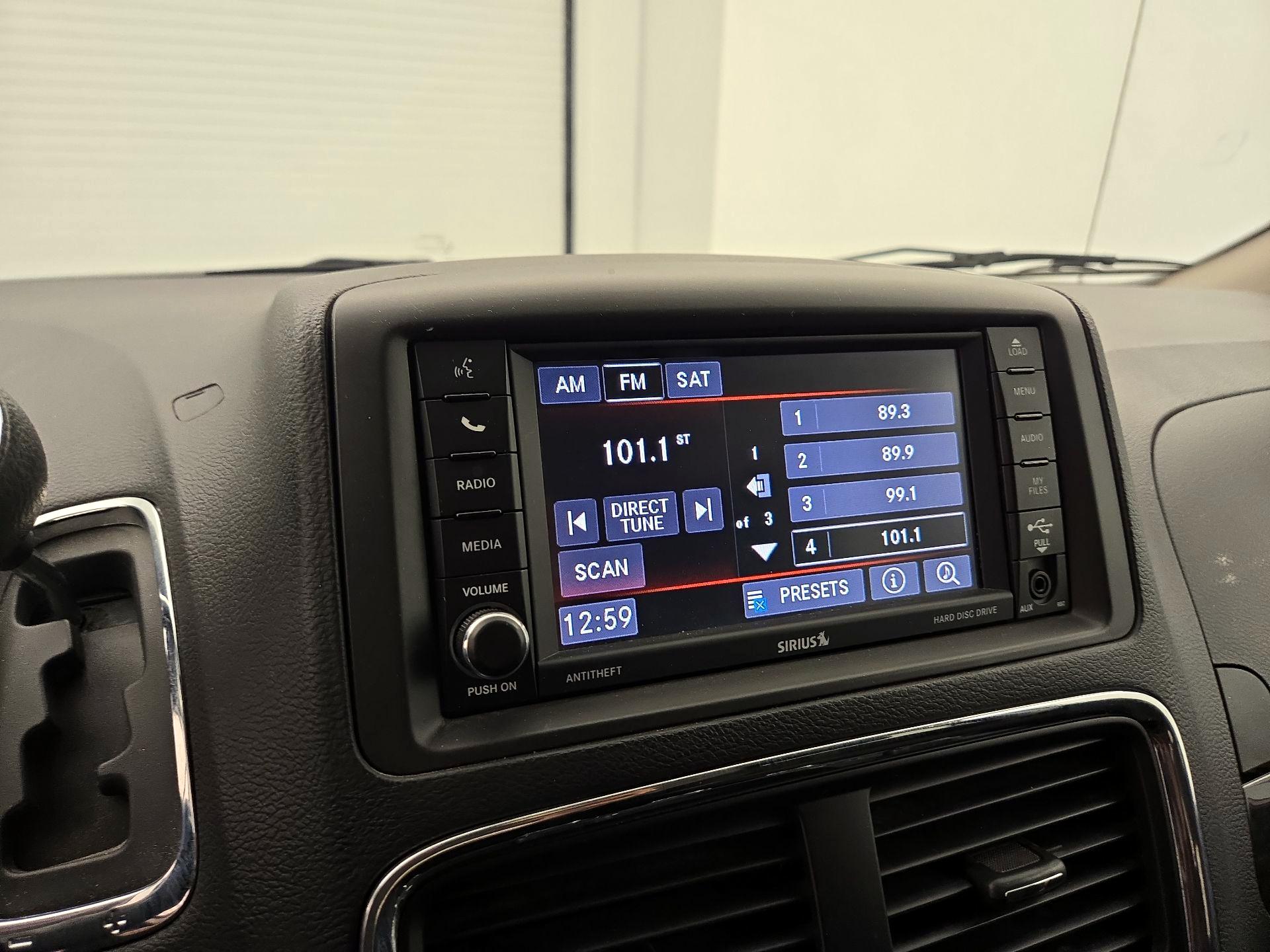 Thumbnail: 2018 Dodge Grand Caravan - 15