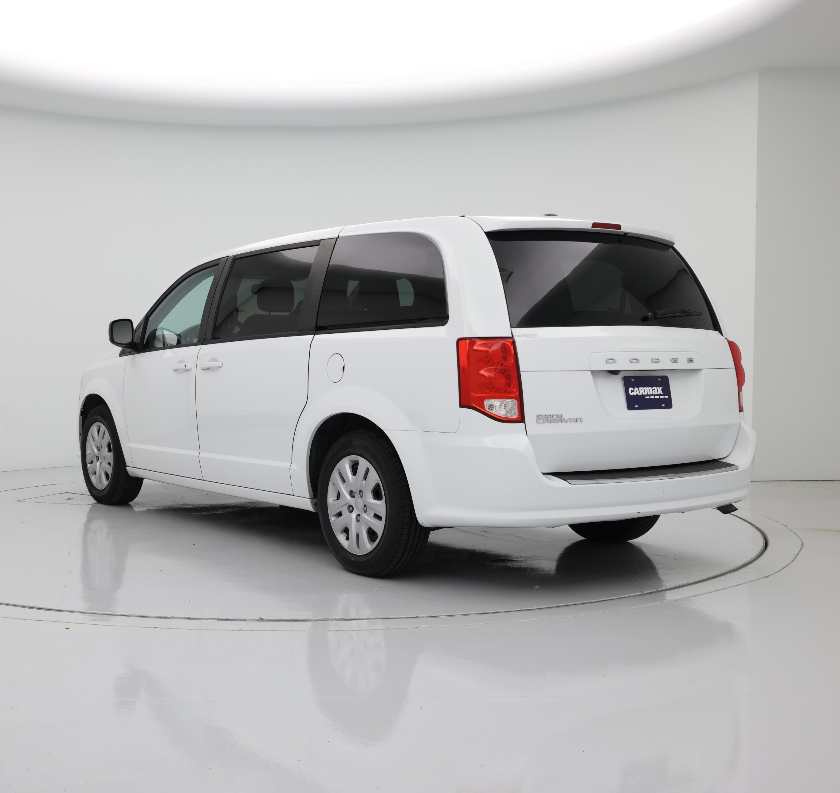 Thumbnail: 2018 Dodge Grand Caravan - 2