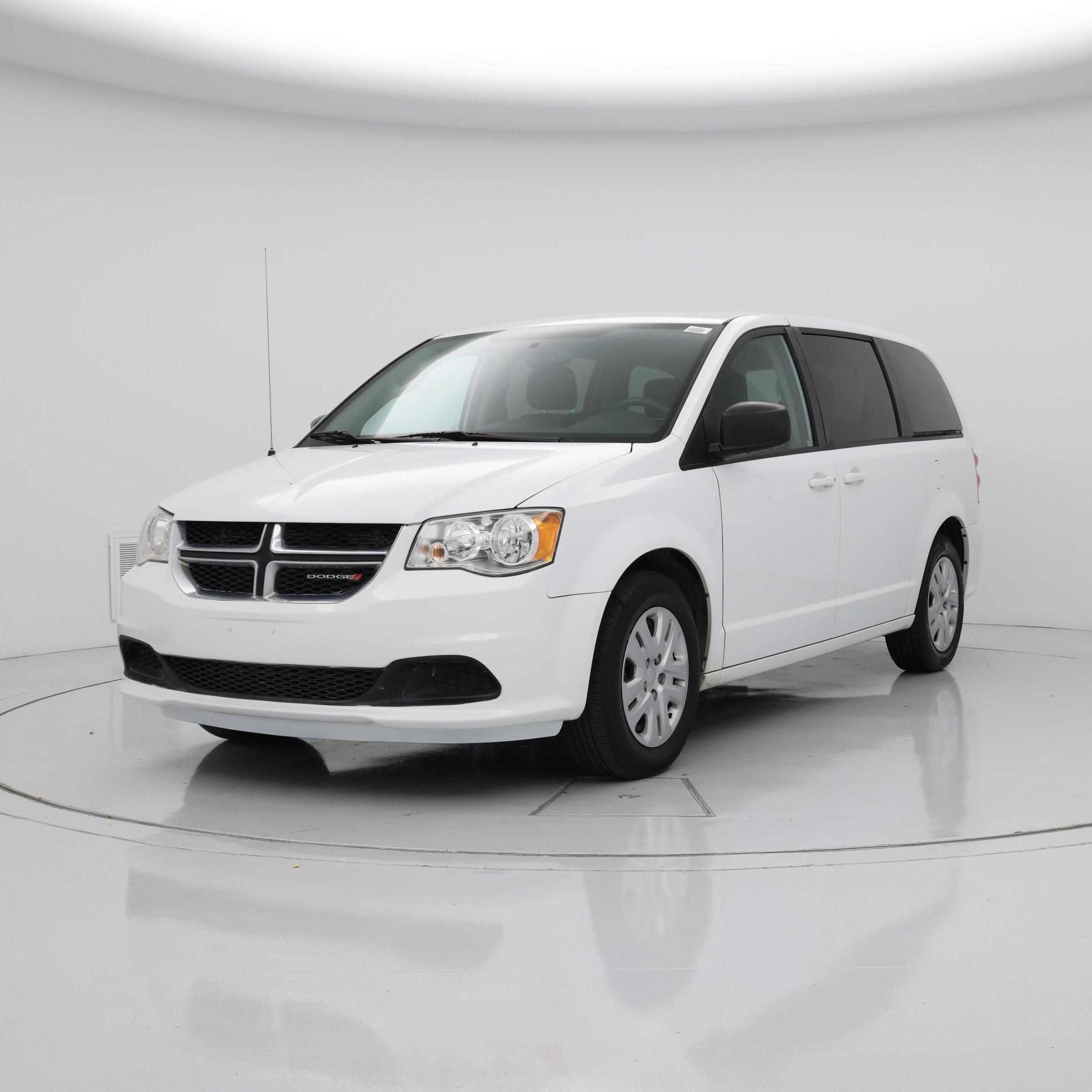 Thumbnail: 2018 Dodge Grand Caravan - 4