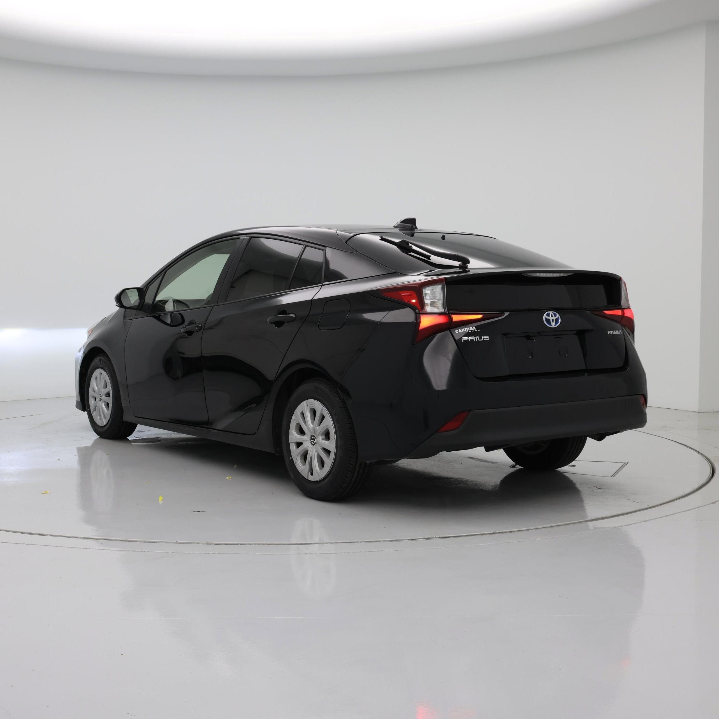 Thumbnail: 2022 Toyota Prius - 2