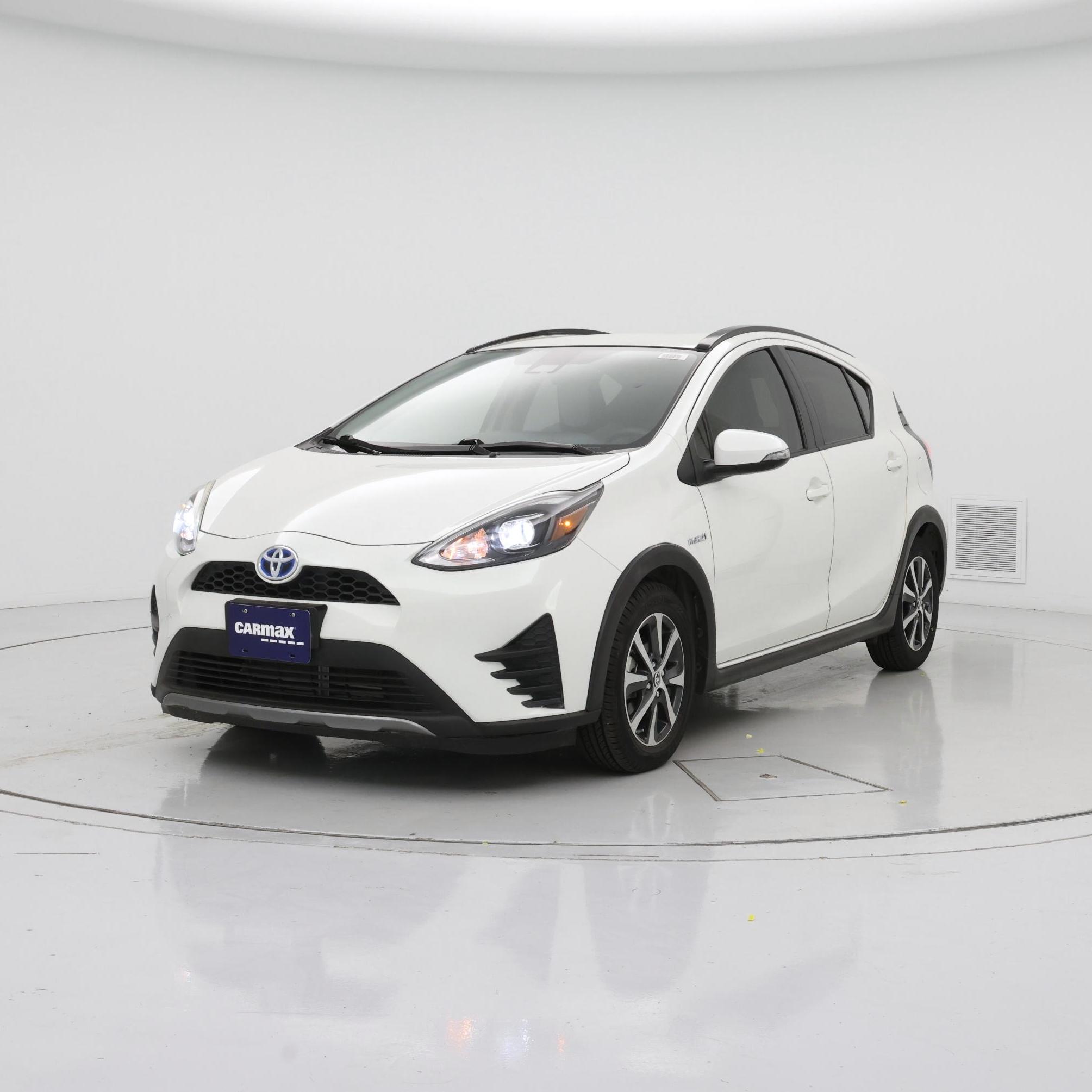 Thumbnail: 2018 Toyota Prius c - 4