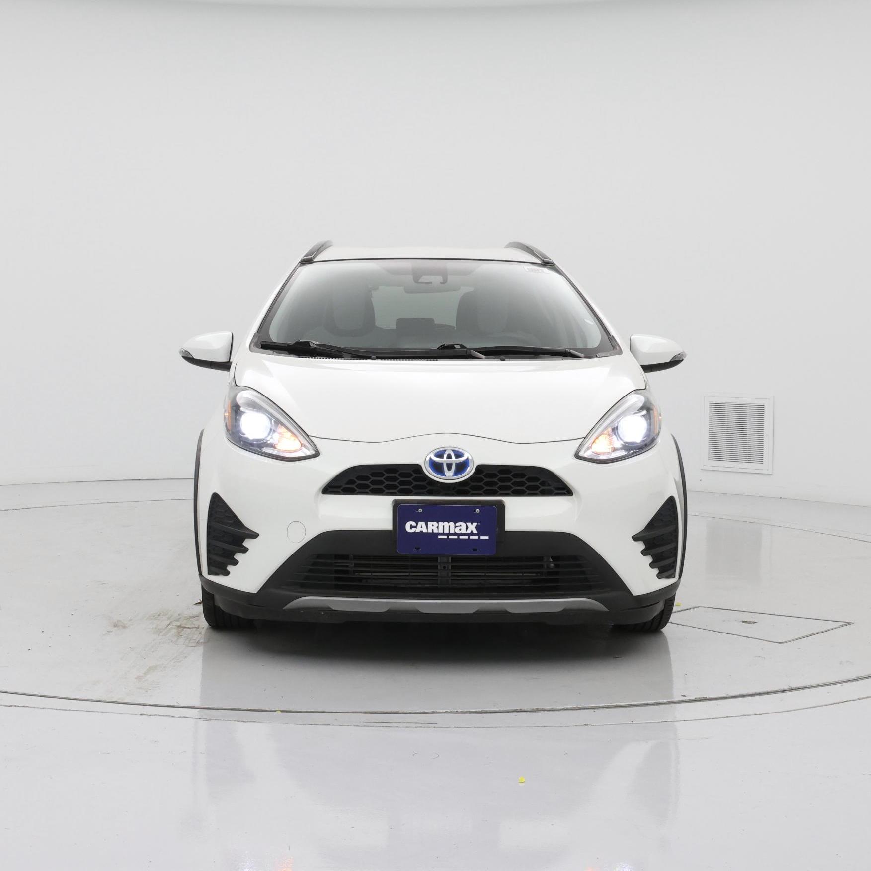 Thumbnail: 2018 Toyota Prius c - 5