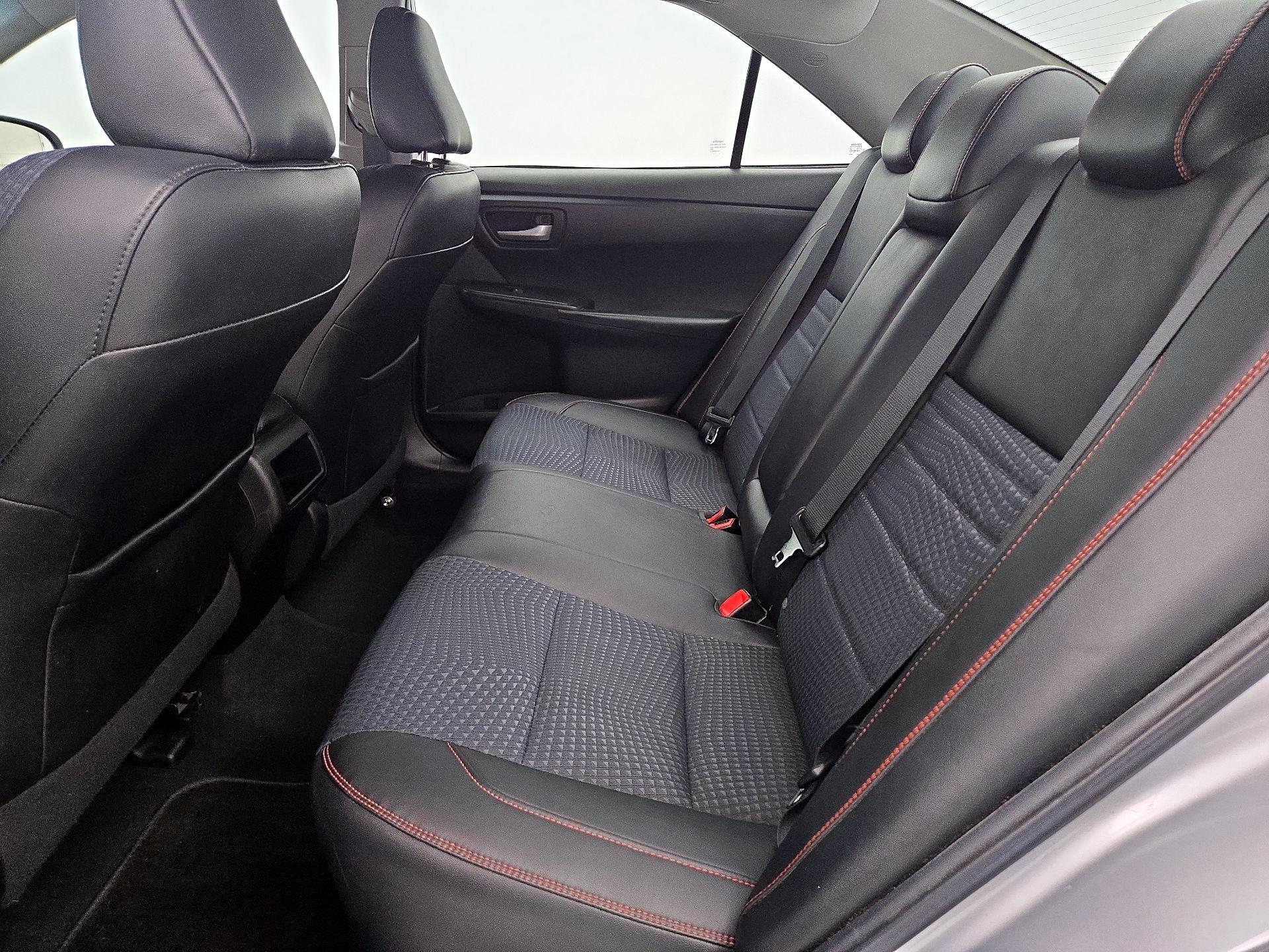 Thumbnail: 2015 Toyota Camry - 19